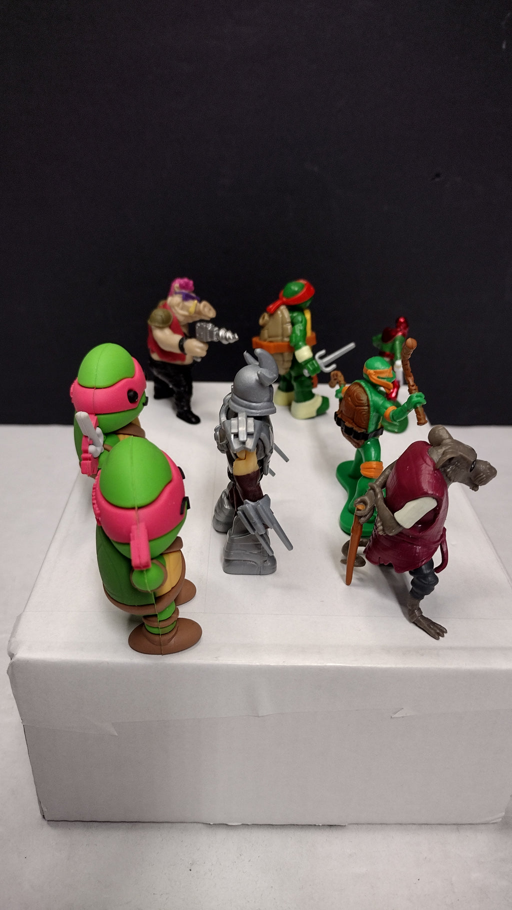 TMNT Teenage Mutant Ninja Turtles Assorted Lot of 8 Items