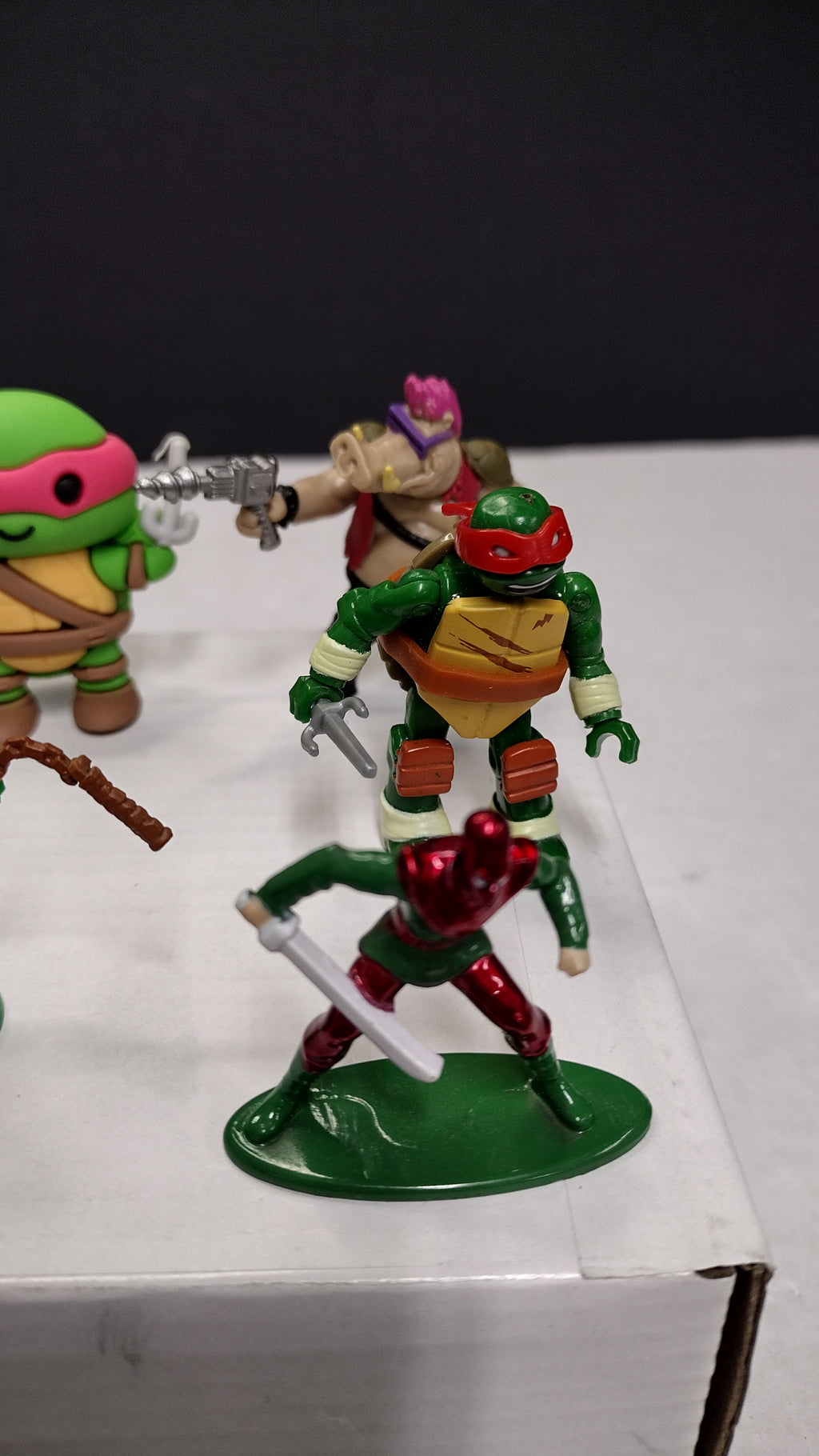 TMNT Teenage Mutant Ninja Turtles Assorted Lot of 8 Items