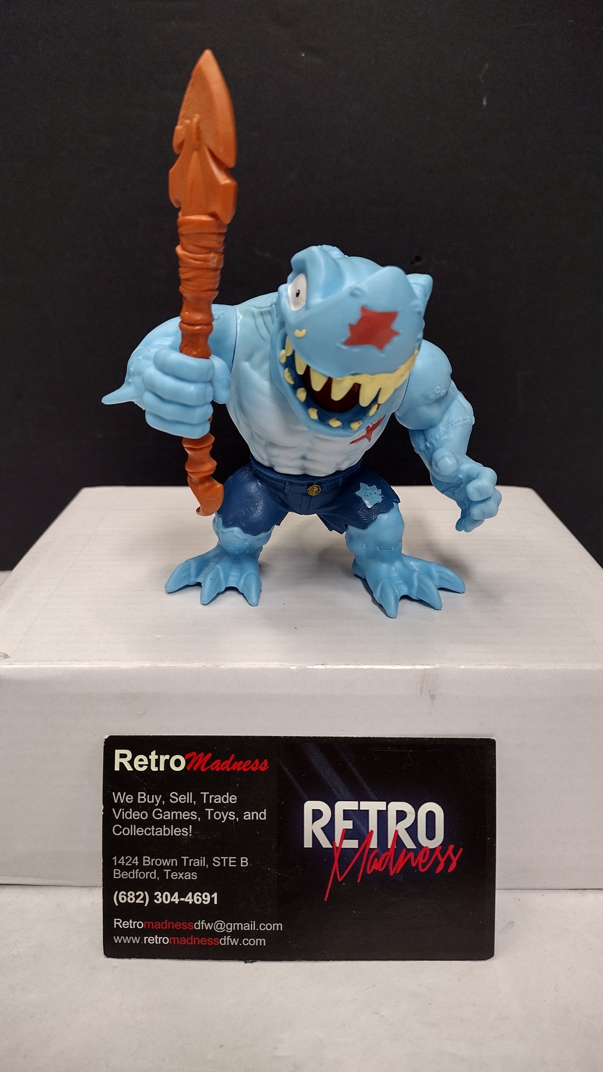 Zuru Smashers Horror House Blood Shark Series 1 Figure & Spear Weapon