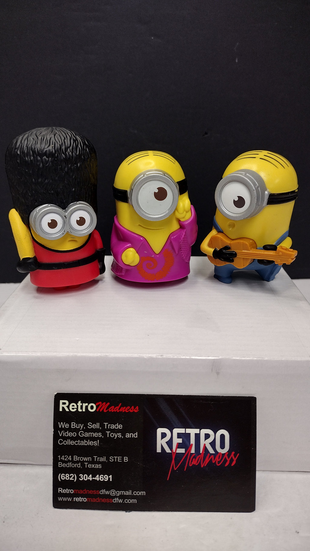2015 McDonalds Happy Meal Minions Lot 3 Figures Groovy- Guitar- Royal Guard