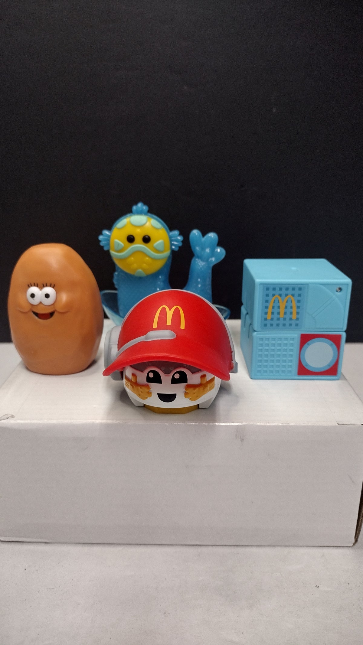 4 Piece McDonalds Happy Meal Lot- Kerwin Frost McNugget- Torrus- Cap-Cap- Alya