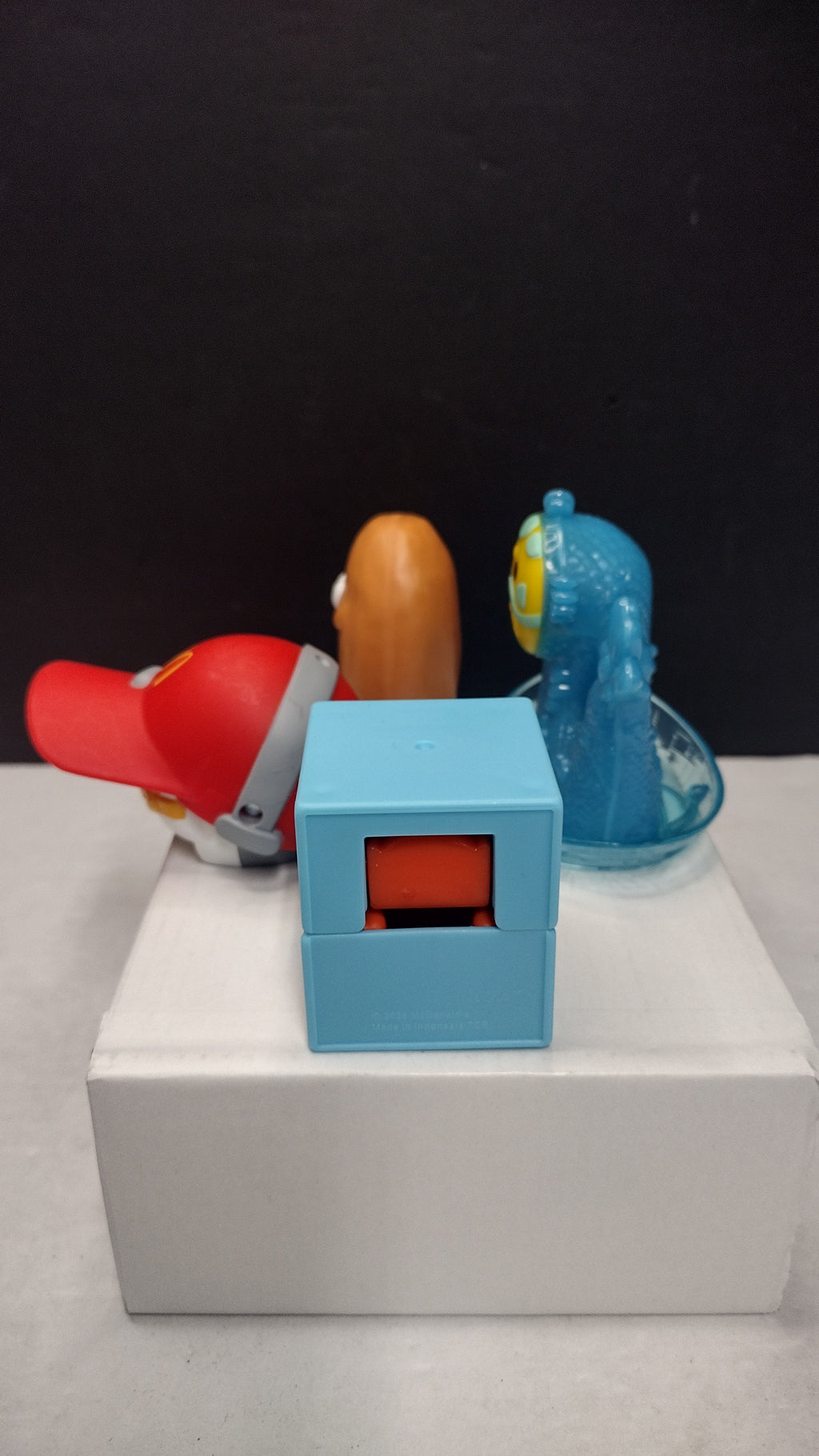 4 Piece McDonalds Happy Meal Lot- Kerwin Frost McNugget- Torrus- Cap-Cap- Alya
