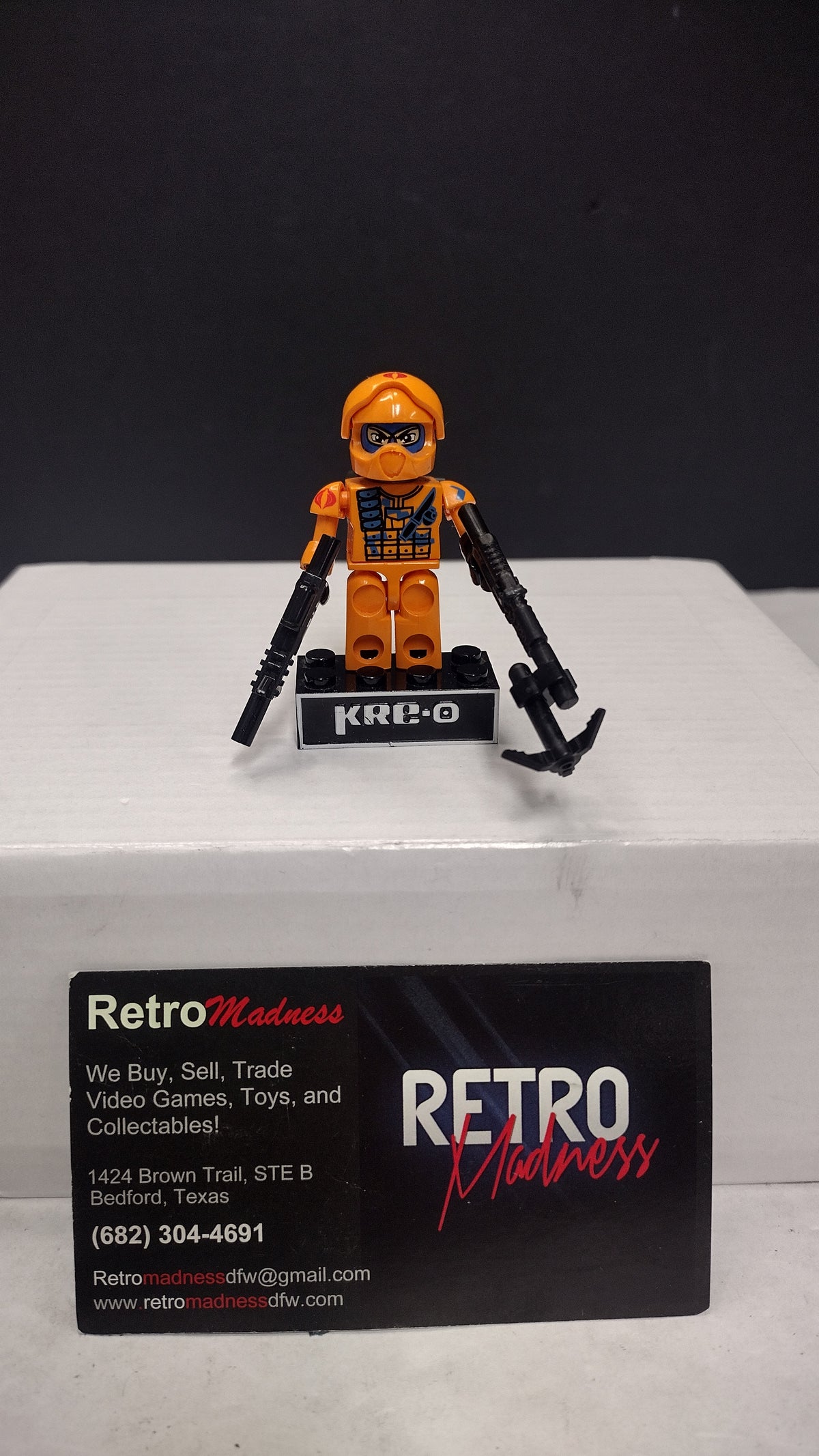 Kre-O GI Joe Cobra Alley Viper Minifigure with Two Weapons (No Shield)