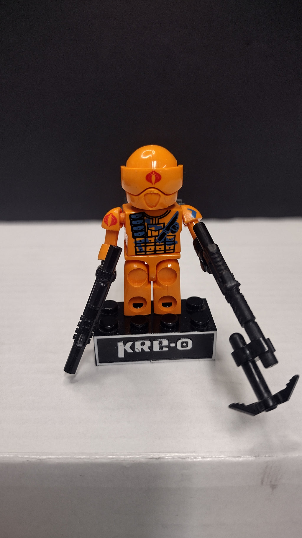 Kre-O GI Joe Cobra Alley Viper Minifigure with Two Weapons (No Shield)