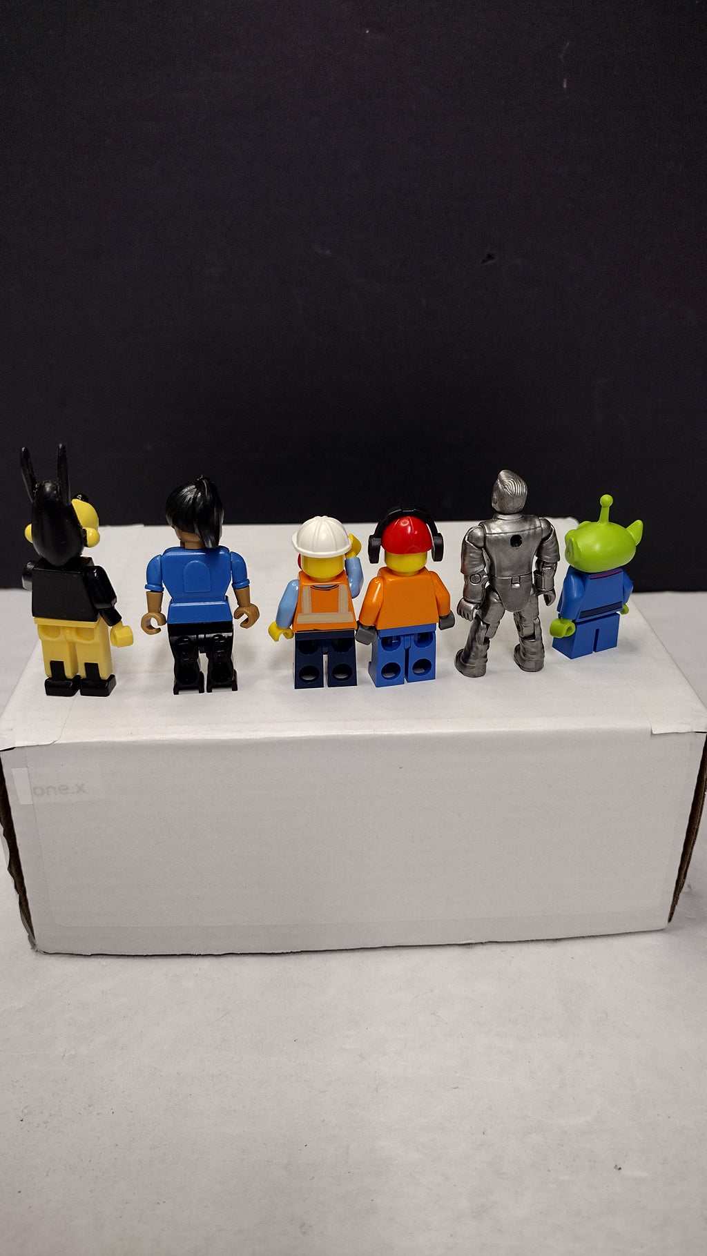 Assorted Building Block Figures Lot 5 LEGO Style Minifigures 1 Mega Construx
