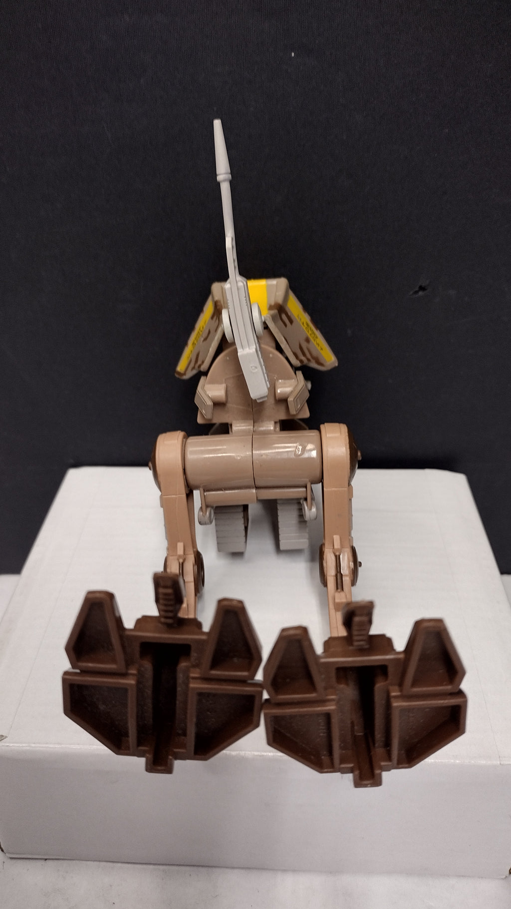 Star Wars Clone Wars AT-RT Walker Vehicle with ARF Trooper Boil