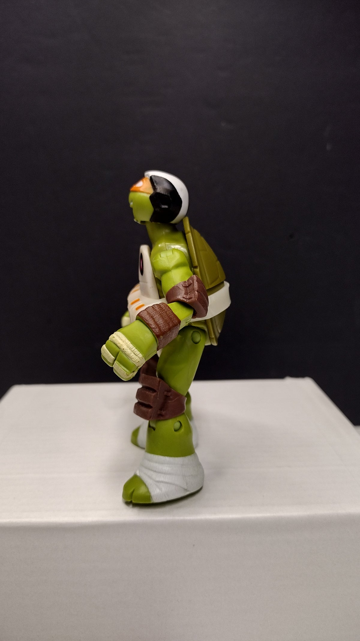 Teenage Mutant Ninja Turtles TMNT Dimension X Michelangelo Space Traveler Figure