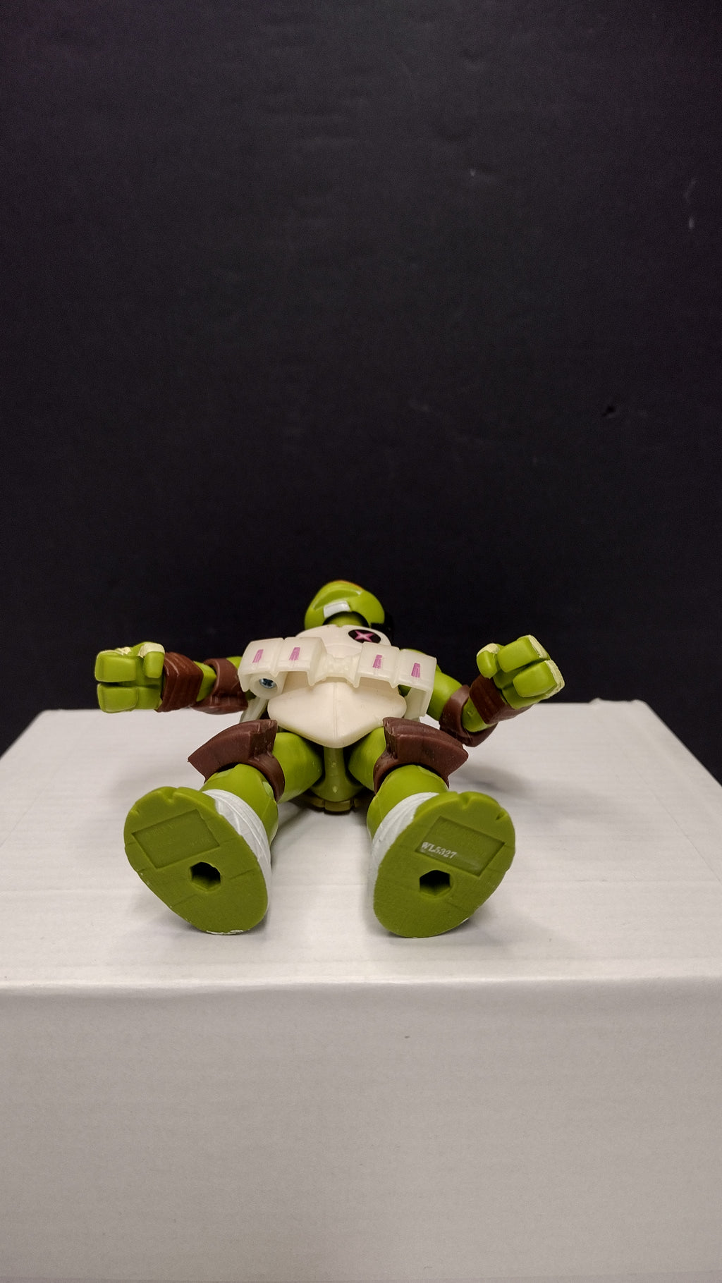 Teenage Mutant Ninja Turtles TMNT Dimension X Michelangelo Space Traveler Figure