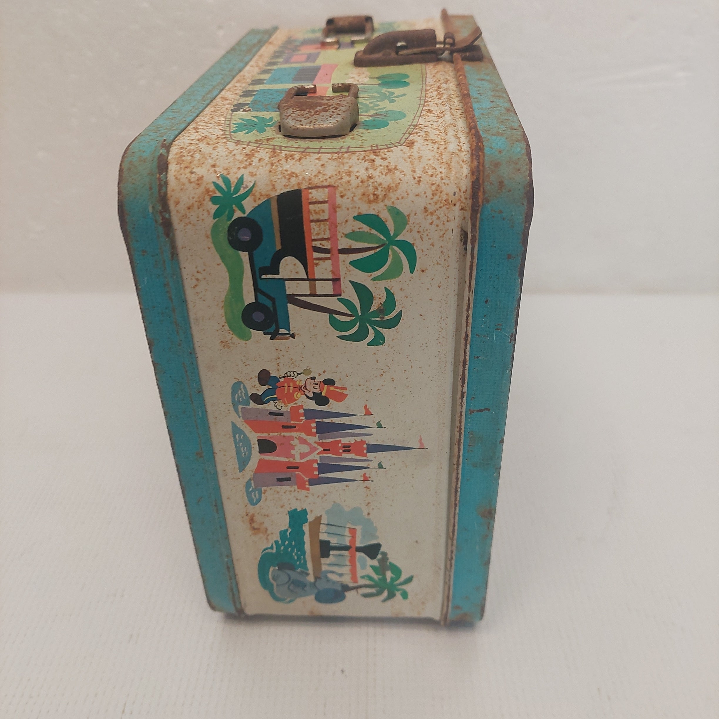 Vintage Walt Disney World Lunch Box
