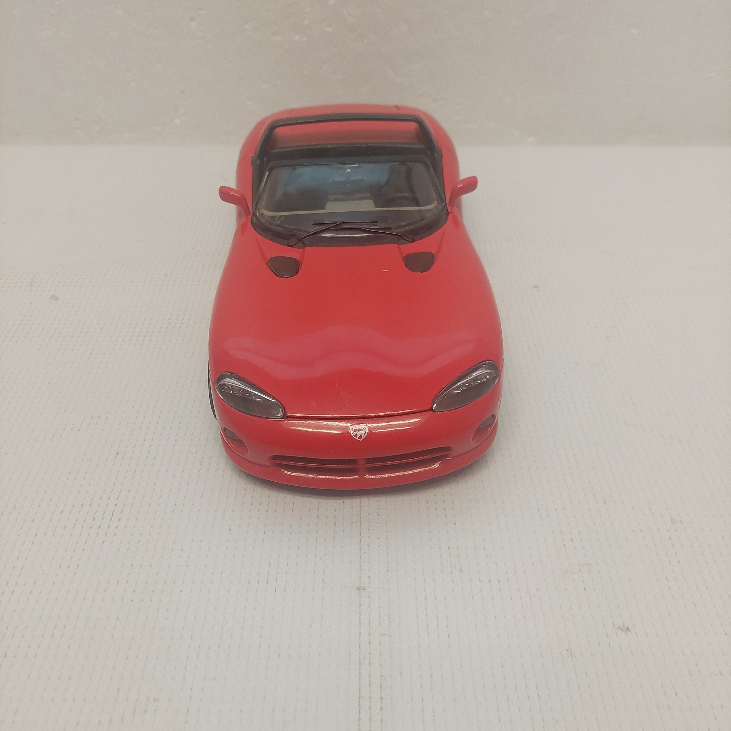 Burago 1992 Dodge Viper RT/10