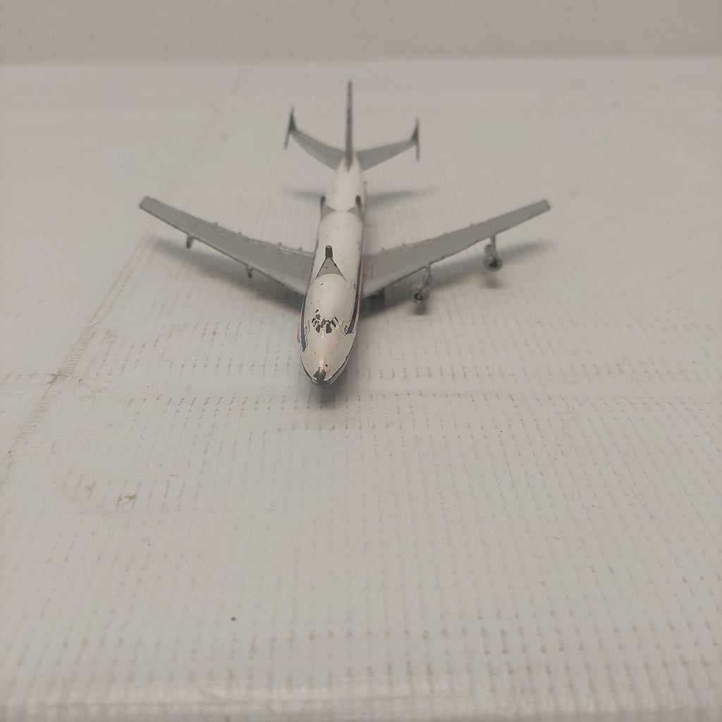 Lintoy Boeing 747 NASA 905 Metal Airplane Shuttle