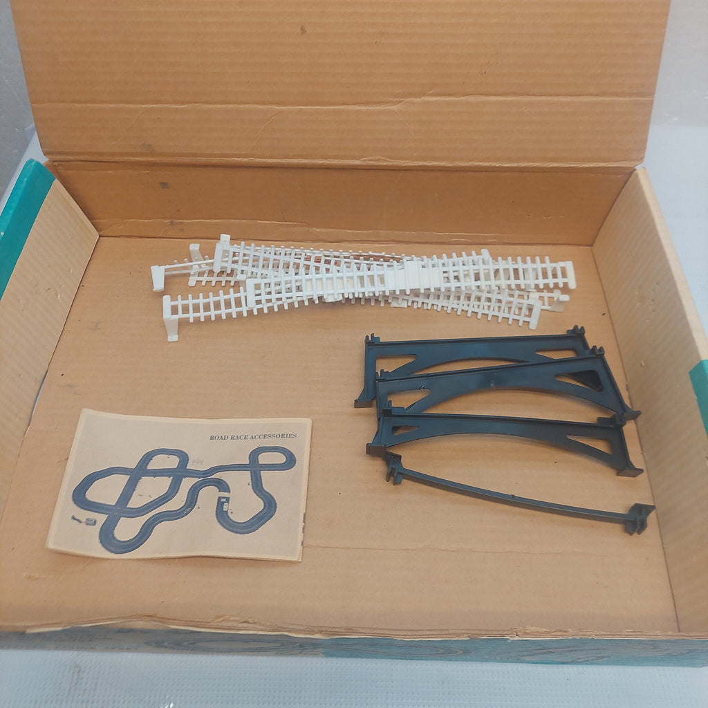 Vintage Eldon Deluxe Road Race Track