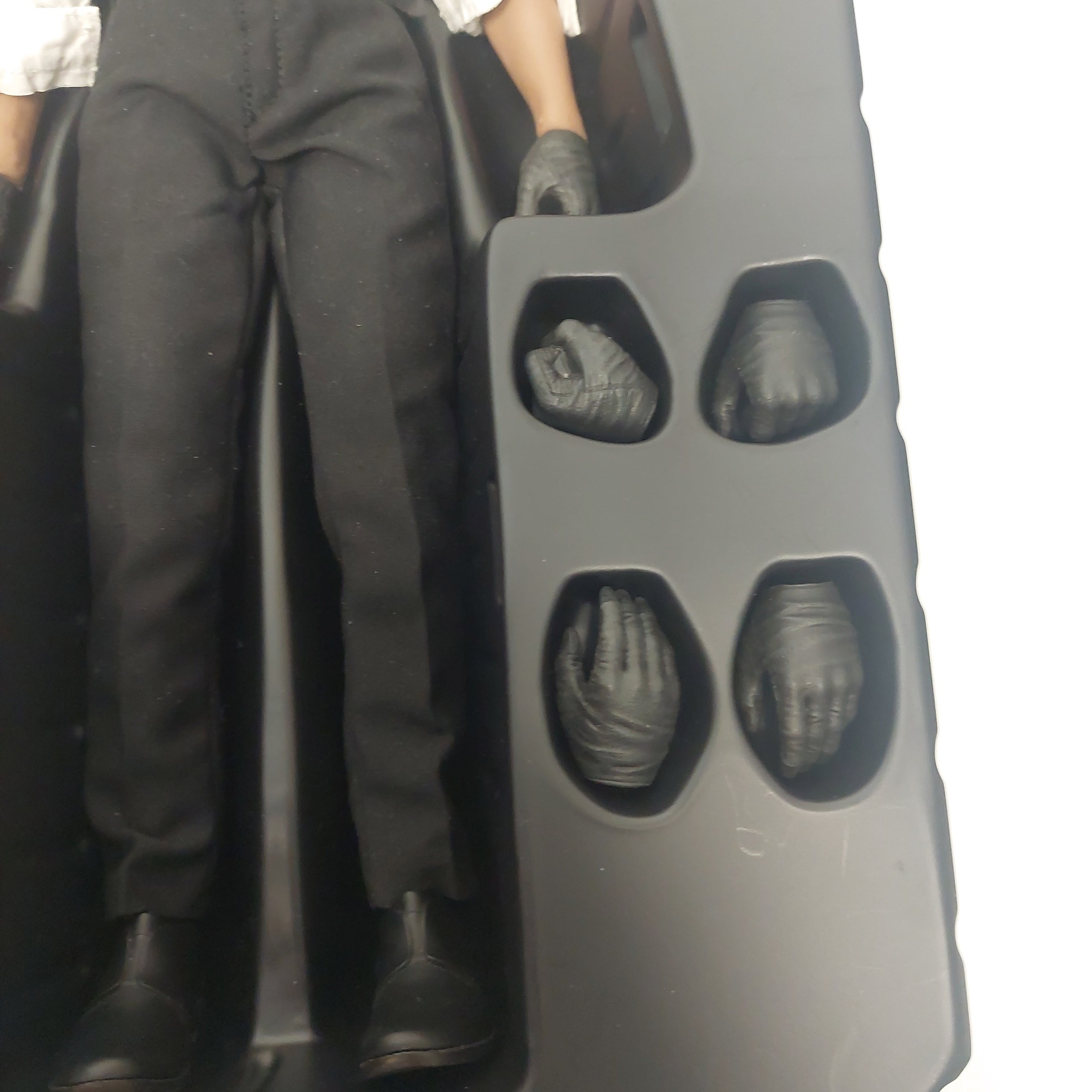Black Skull 1/6 Scale Collectible Figure