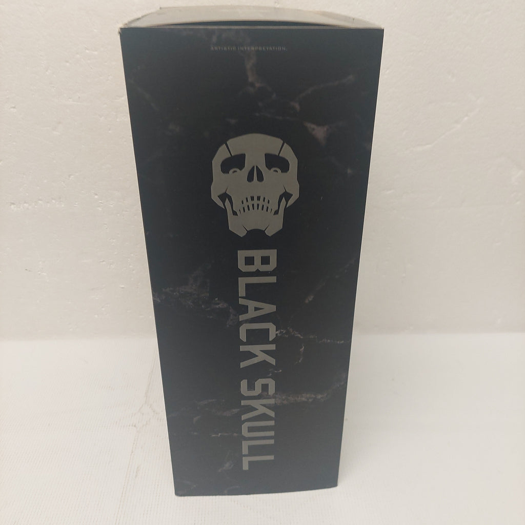 Black Skull 1/6 Scale Collectible Figure