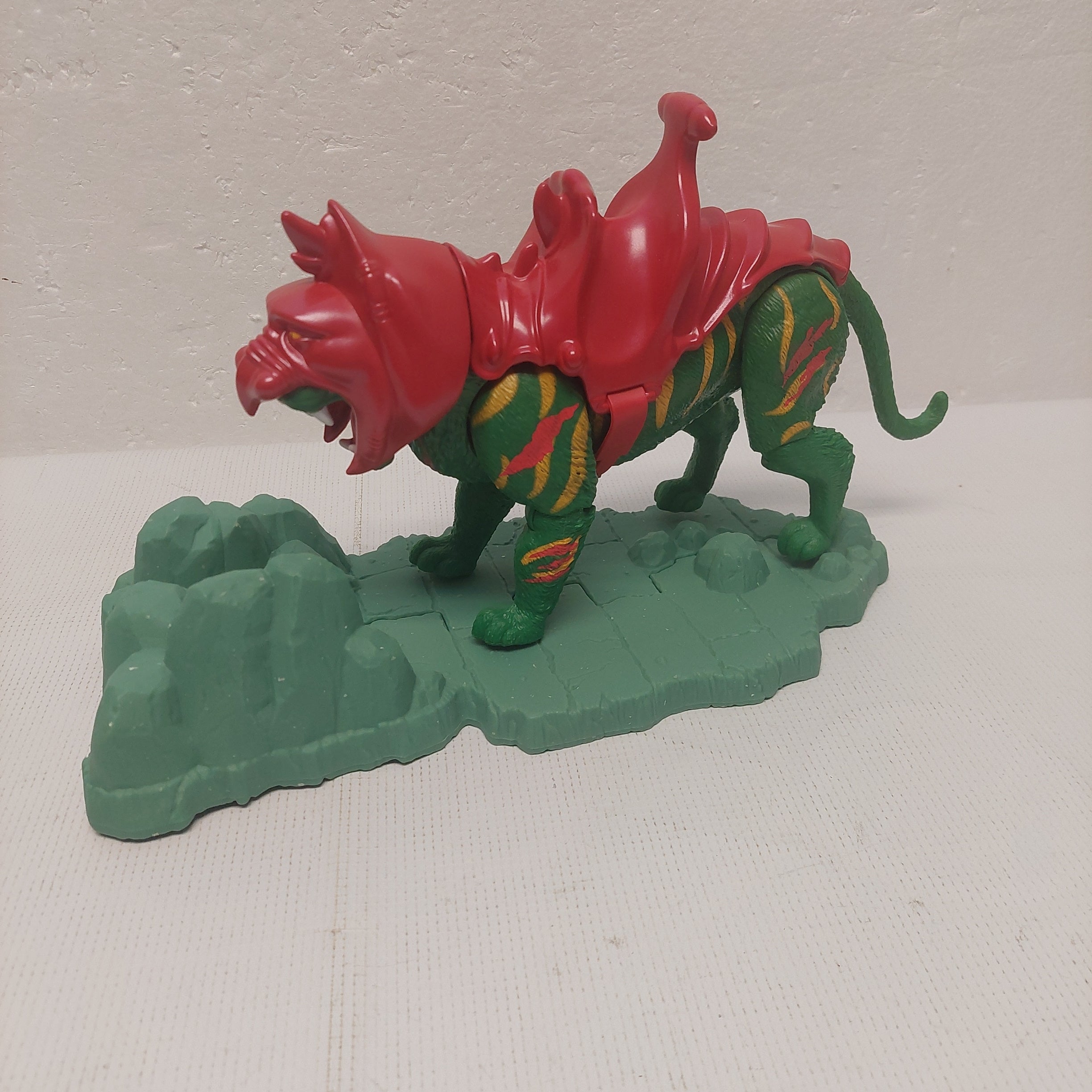 Masters of the Universe Origins Battle Damaged Battle Cat