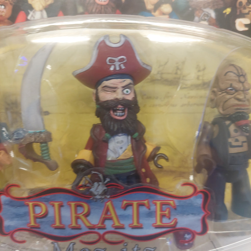 Mez-itz Pirate 3-Pack Pepe Kross, Skull Tom and Red Jack Figures