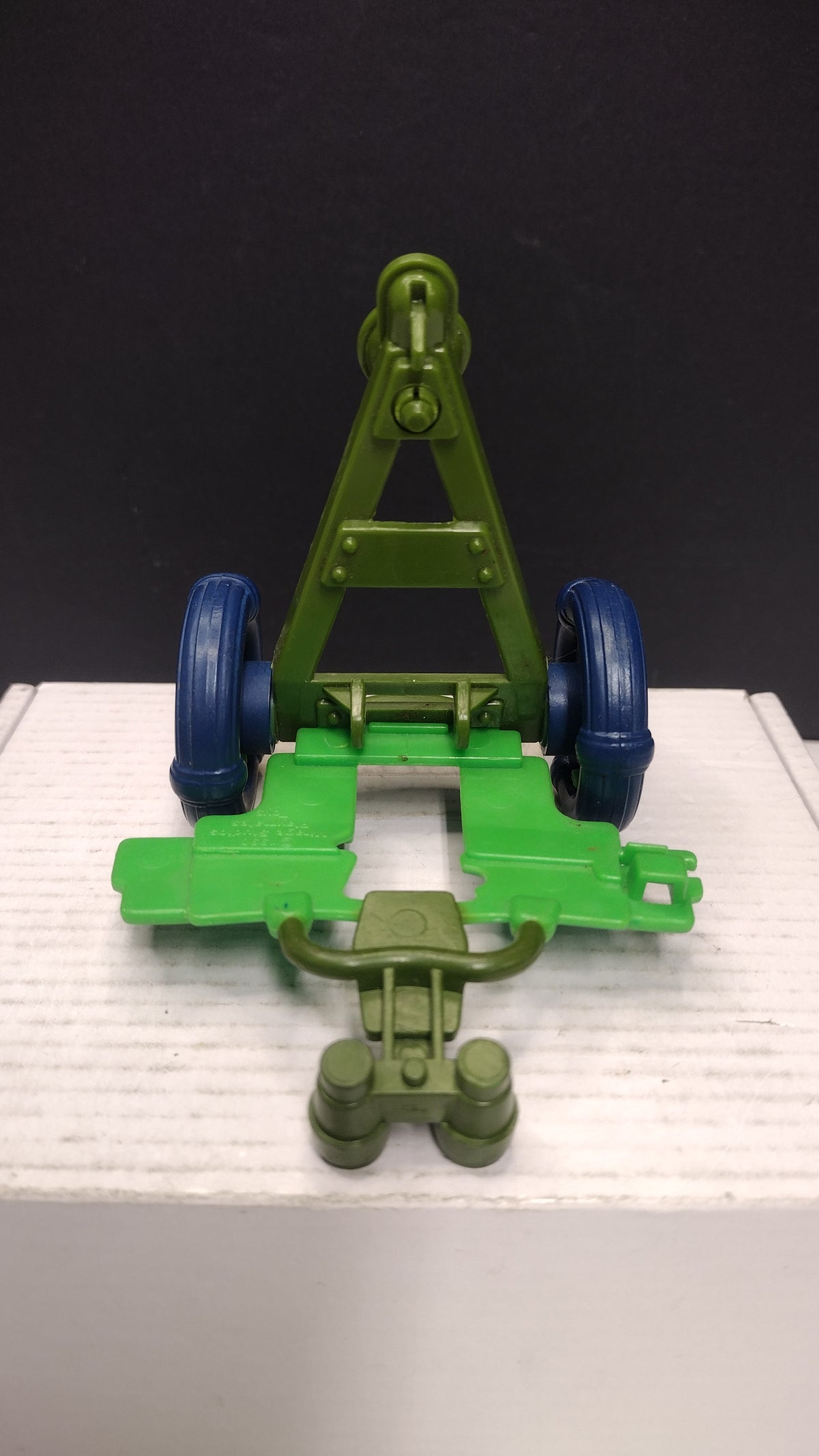 1990 TMNT Sewer Seltzer Cannon Vehicle Parts Wheelbase & Shield Portion
