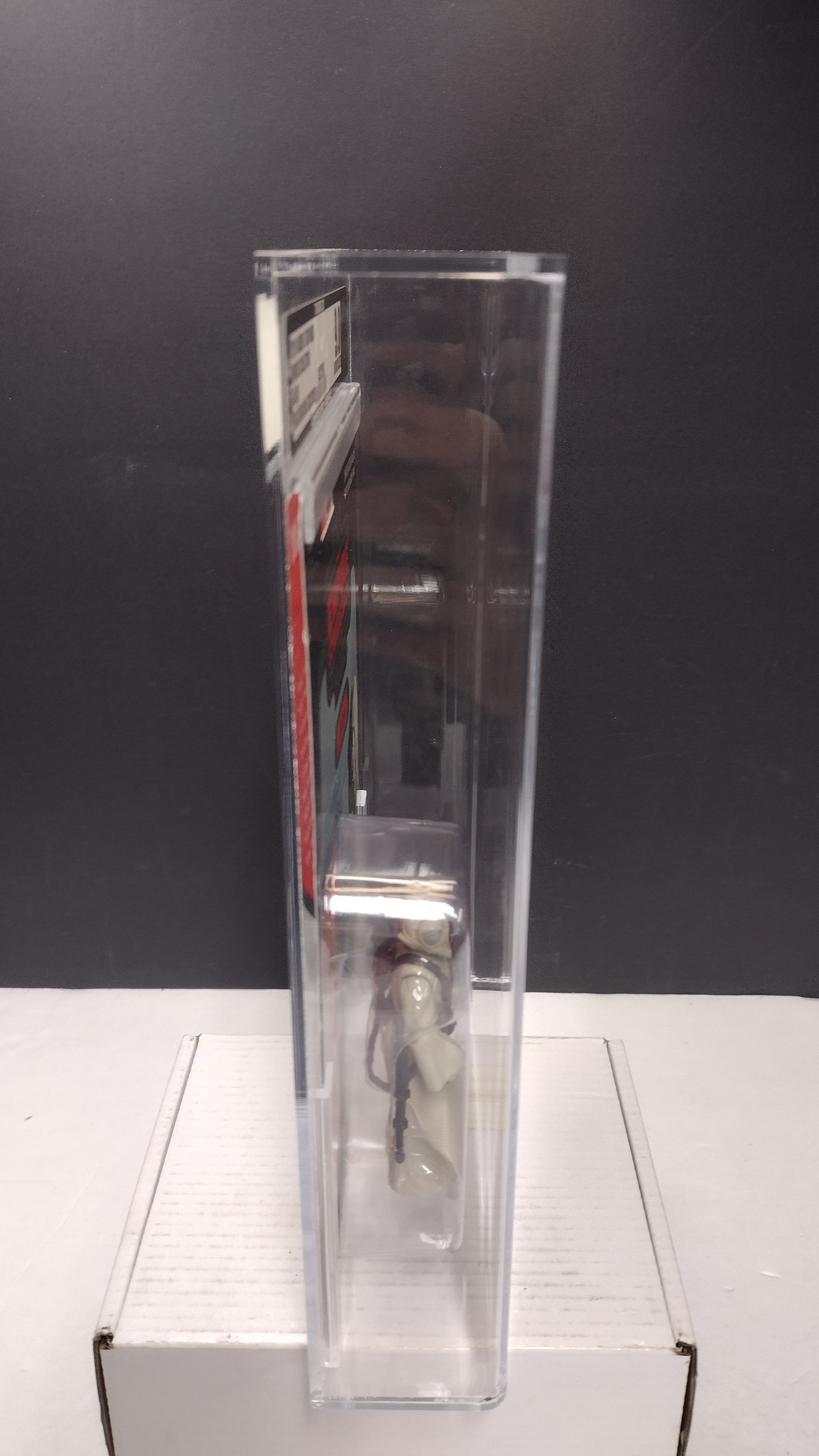 Star Wars The Vintage Collection Celebration V Exclusive 4-LOM 3.75" Action Figure – AFA 9.0 Uncirculated (Mint In Packaged)
