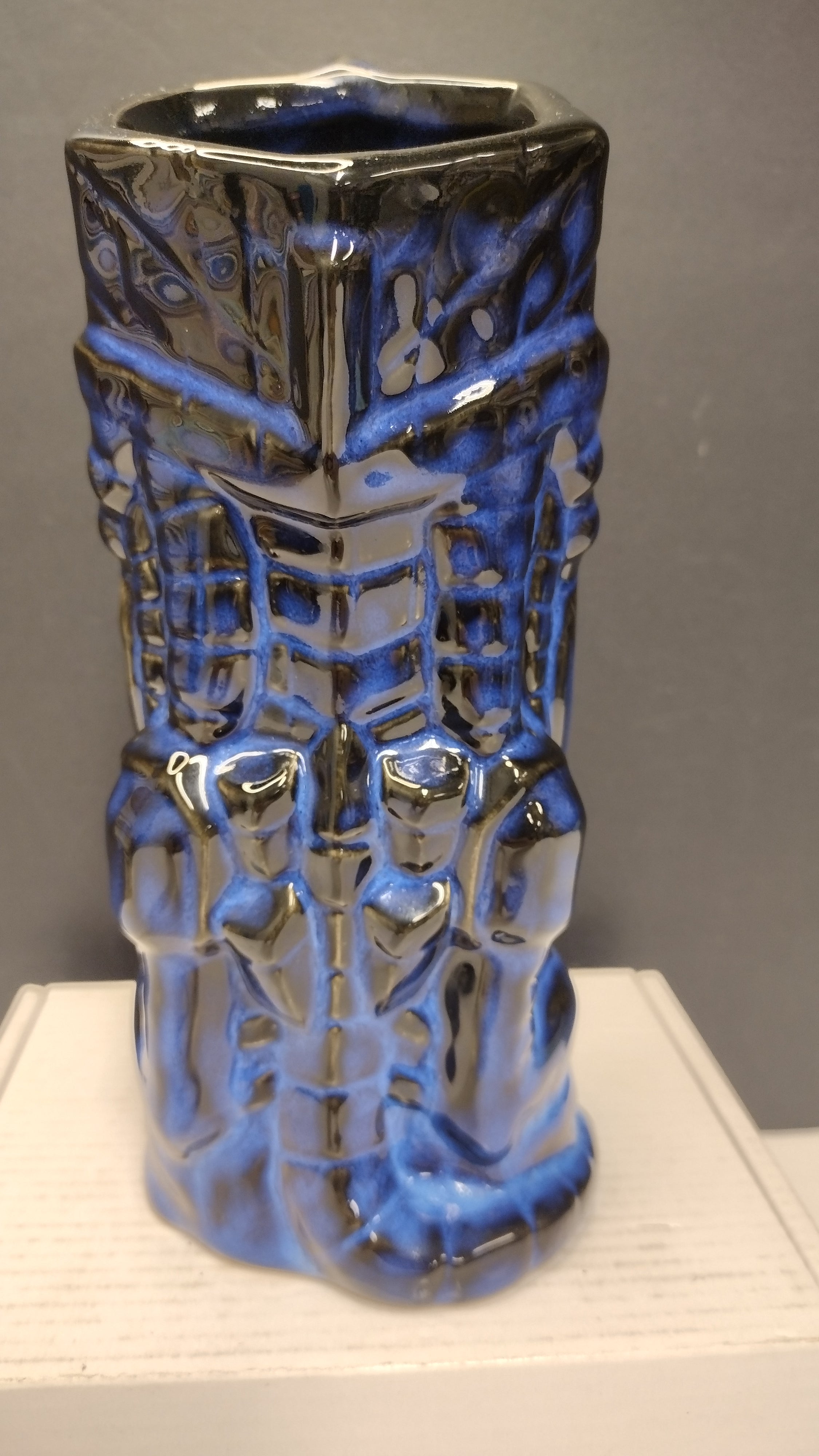 Mondo Tee-Kis Aliens Xenomorph Ceramic Tiki Mug (Blue Glaze Edition - 2017 Release, Unused in Box)