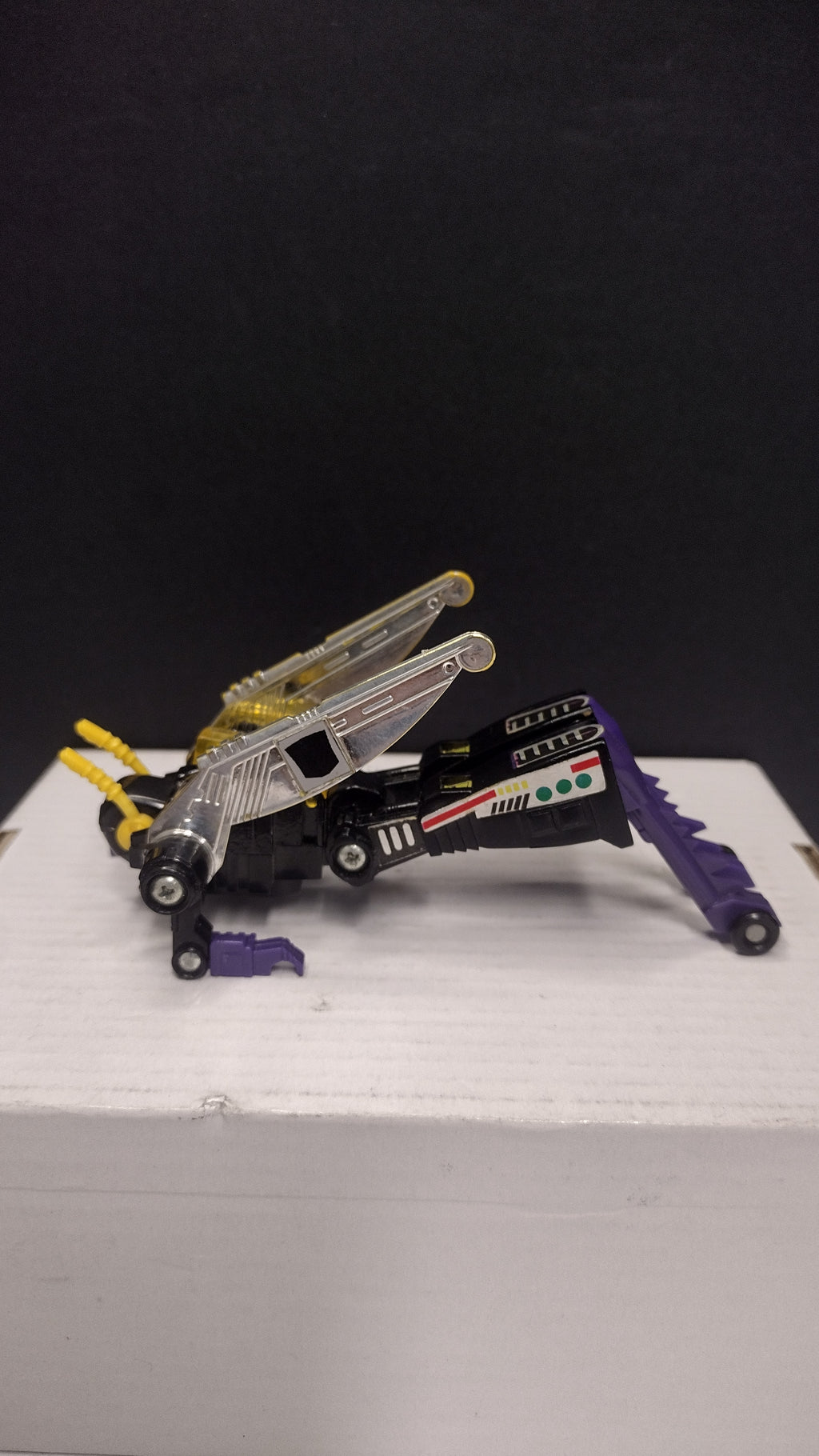 Vintage 1985 G1 Transformers: Insecticons Kickback Action Figure – Loose (Includes Broken Detached Front Claw)