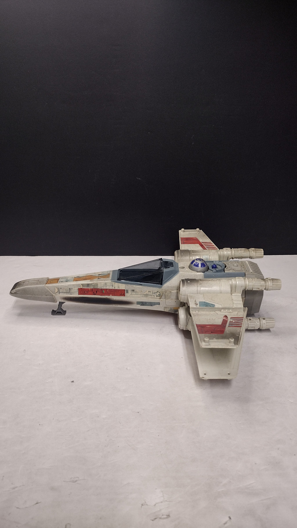 Vintage 1995 Star Wars The Power of the Force X-Wing Fighter Vehicle (Kenner / Tonka - Incomplete / Missing Wing Blasters)