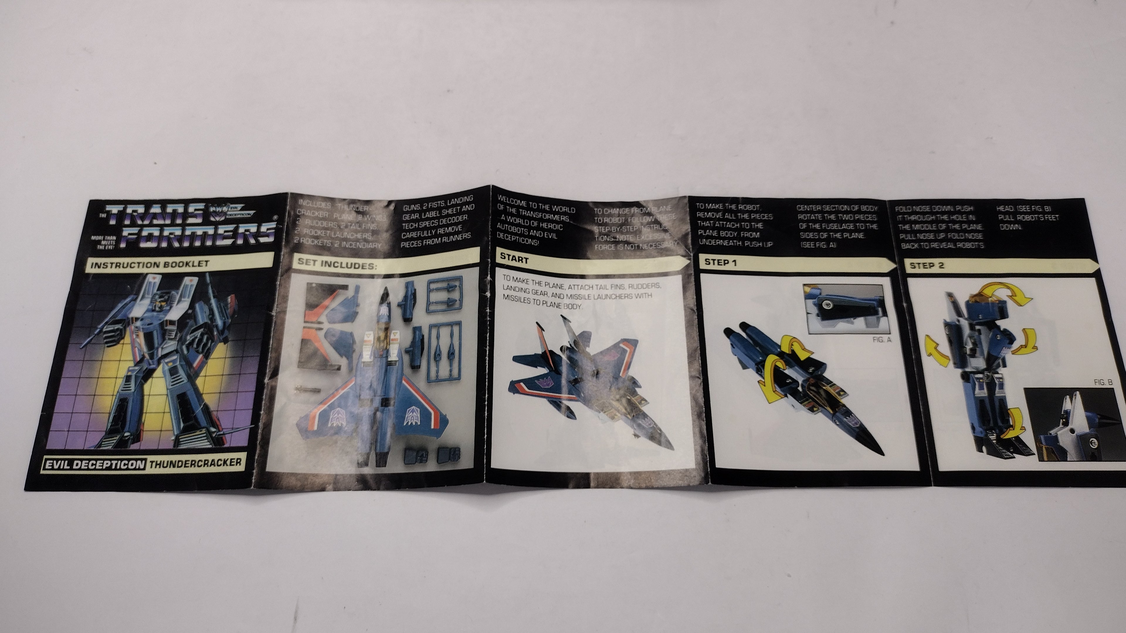 Vintage 1984 Original G1 Transformers Thundercracker Instruction Booklet