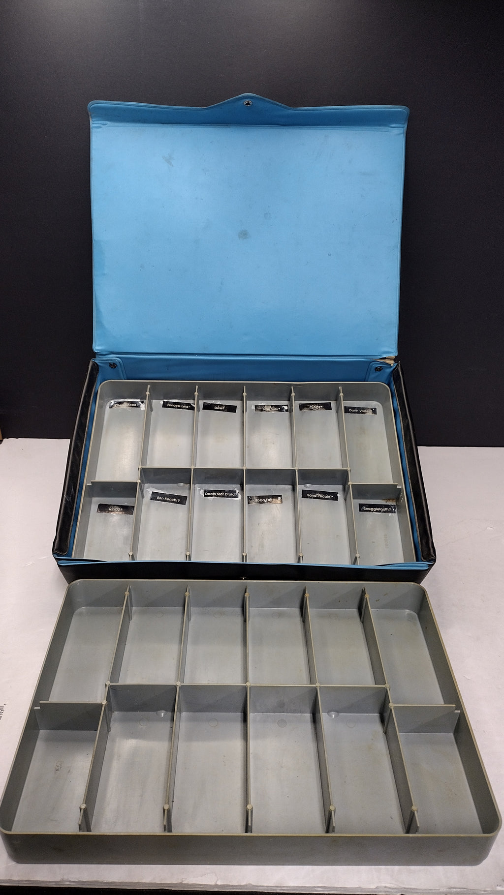 Vintage 1977 Kenner Star Wars Mini-Action Figure Collector's Case (Loose / Vinyl Case with Both Trays)
