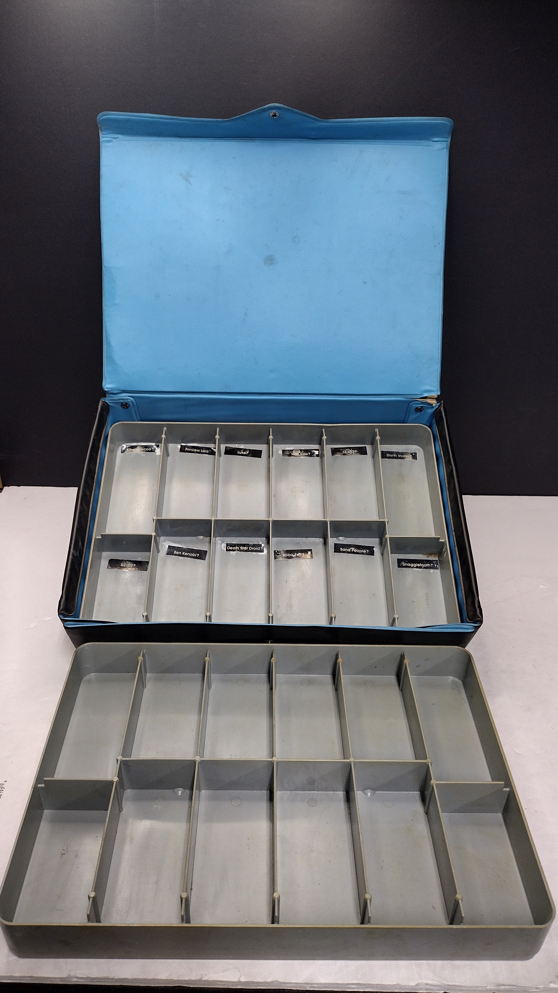 Vintage 1977 Kenner Star Wars Mini-Action Figure Collector's Case (Loose / Vinyl Case with Both Trays)