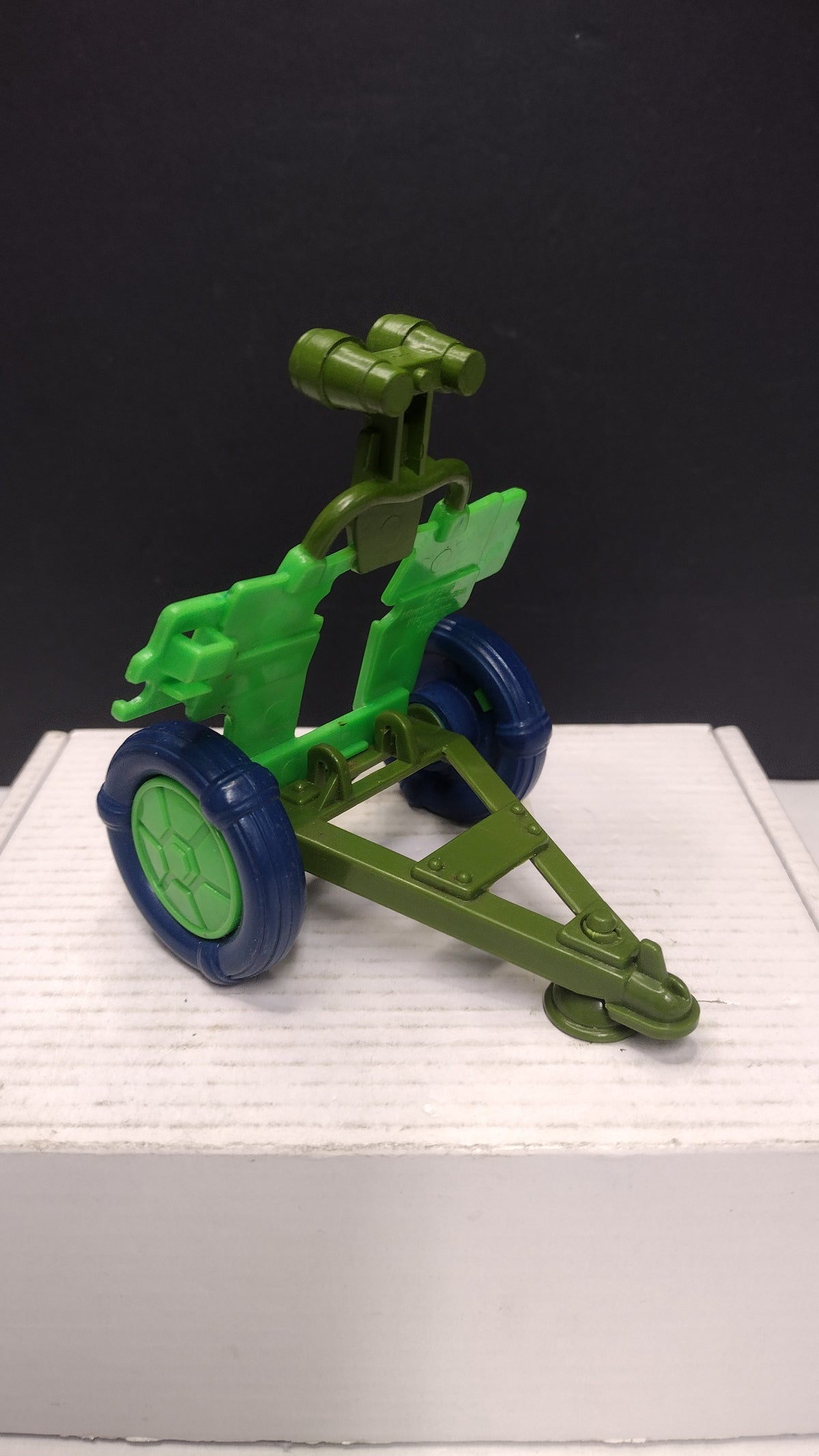1990 TMNT Sewer Seltzer Cannon Vehicle Parts Wheelbase & Shield Portion