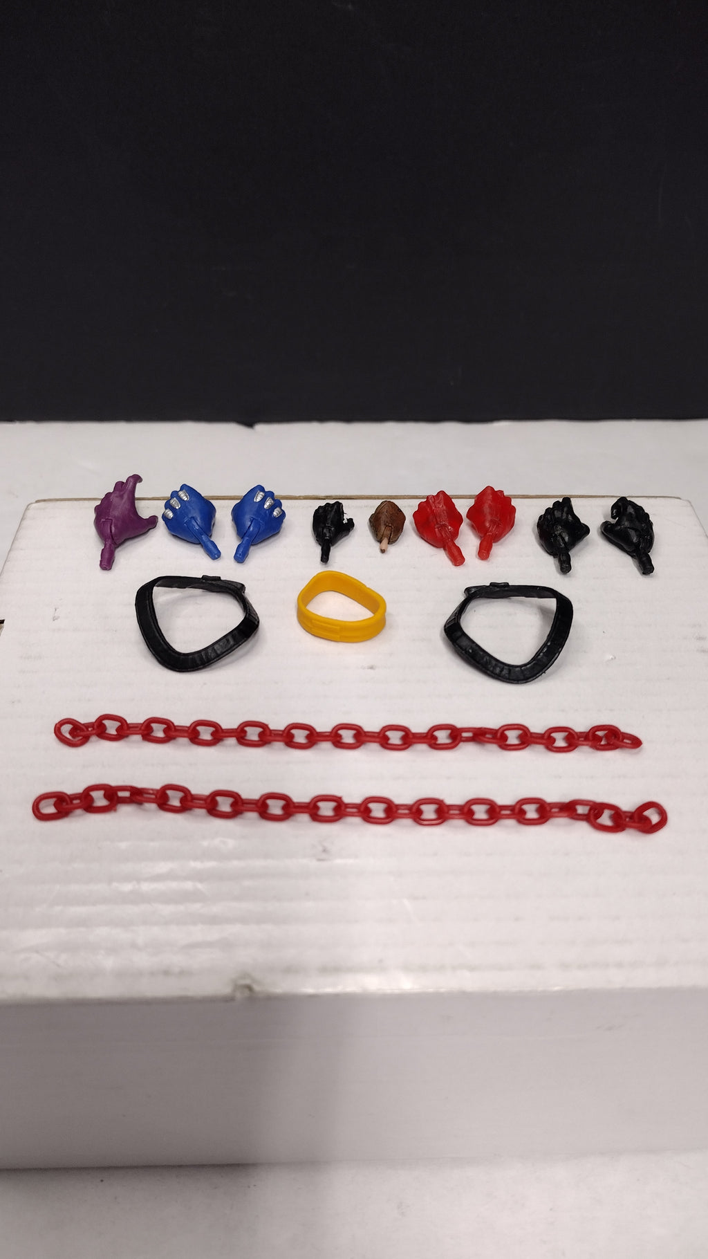 Marvel Legends Hands and More Parts Lot 15 Pieces