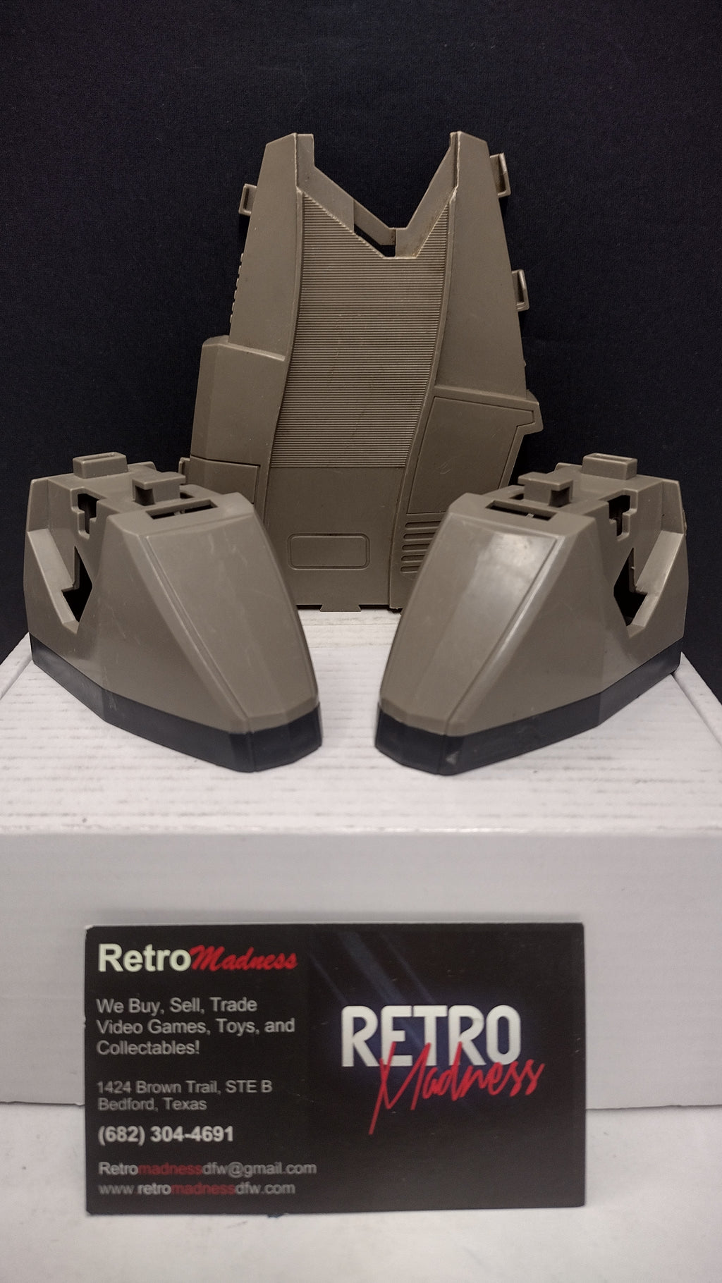 Vintage 1985 Hasbro Transformers G1 Omega Supreme Parts Lot (2 Feet & Lower Leg Section)