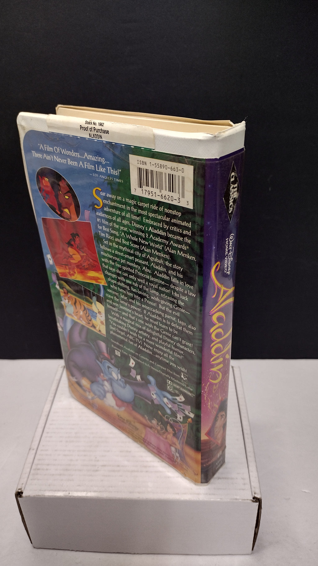 Vintage 1993 Disney Aladdin VHS Tape (Black Diamond The Classics Collection #1662 - Clamshell Case)