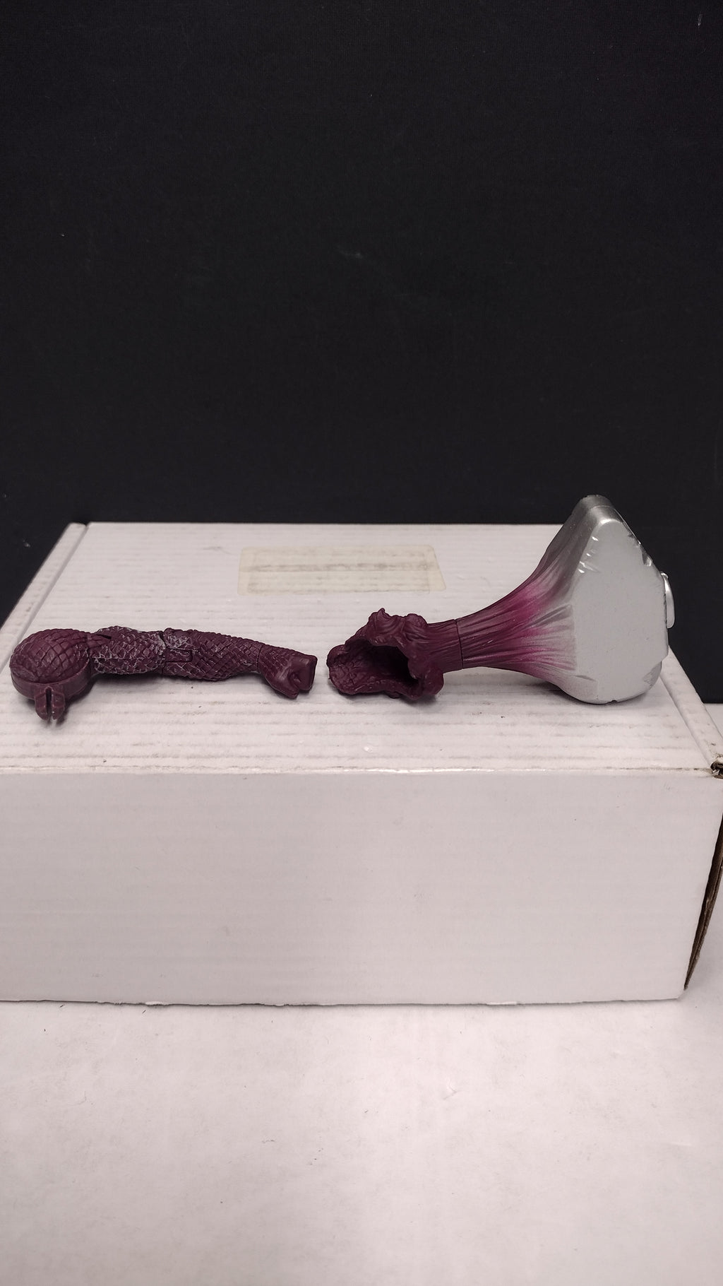 DC Universe Classics Metamorpho BAF Left Arm & Hammer Attachment Mattel