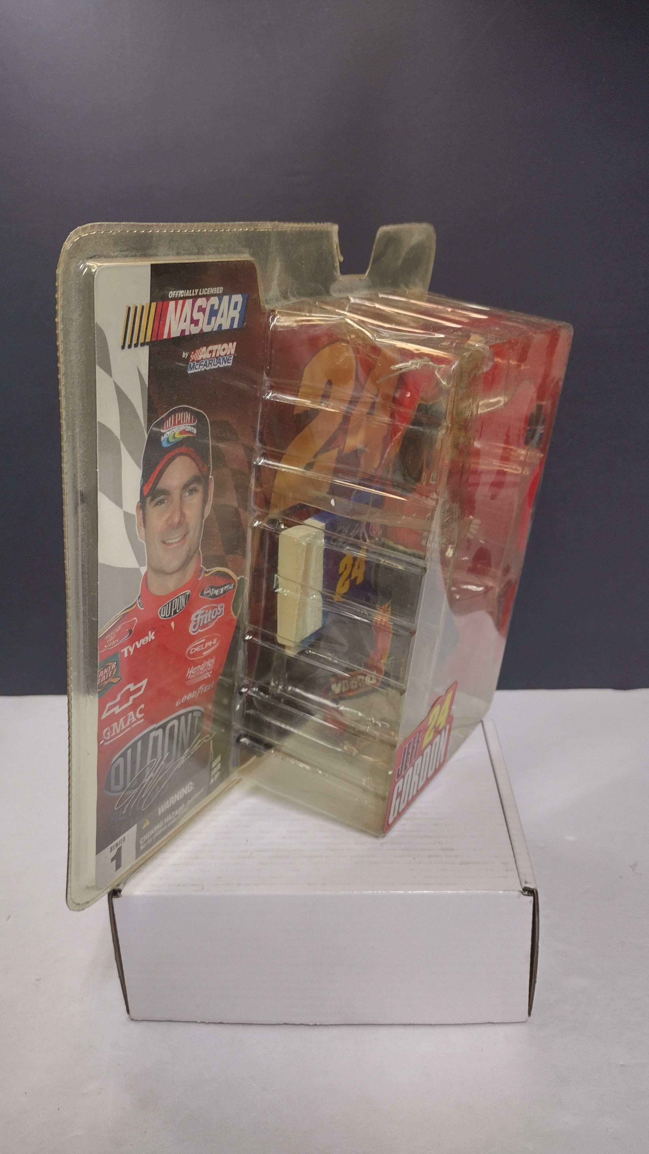 McFarlane NASCAR Series 1 Jeff Gordon #24 Action Figure (2003) CIB
