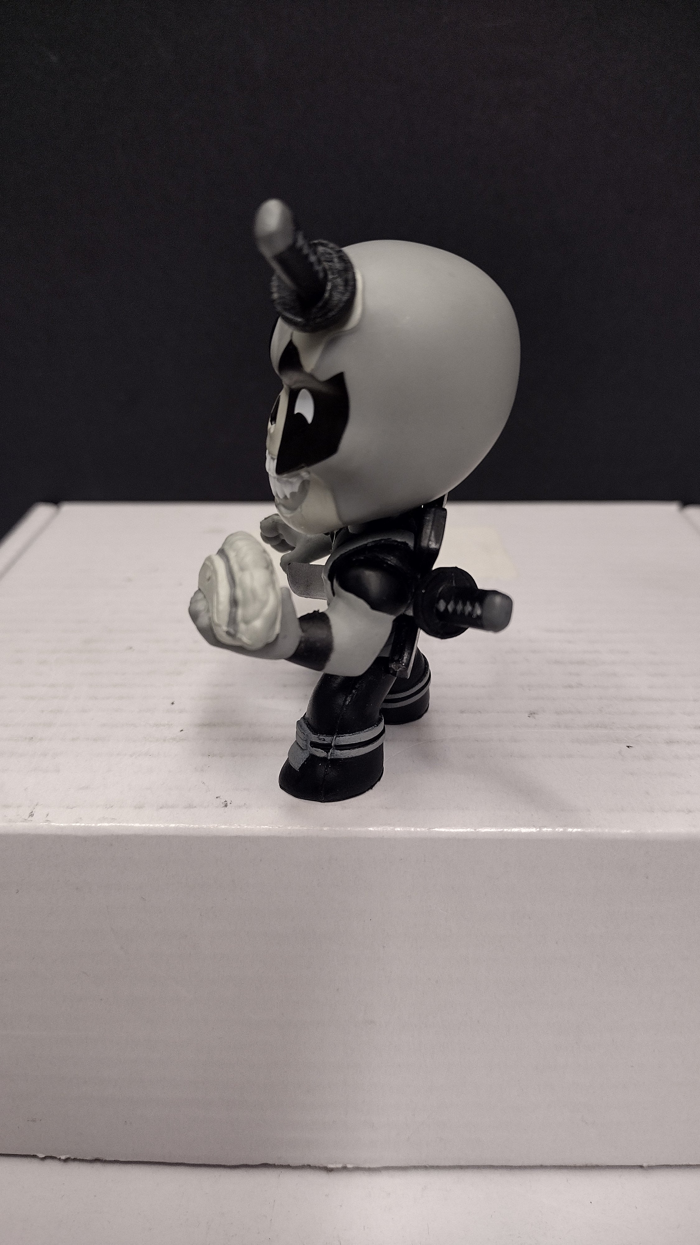 Funko Mystery Minis: Marvel Zombies – Greyscale Zombie Deadpool 2.5" Vinyl Micro Figure • Loose / Rare Variant