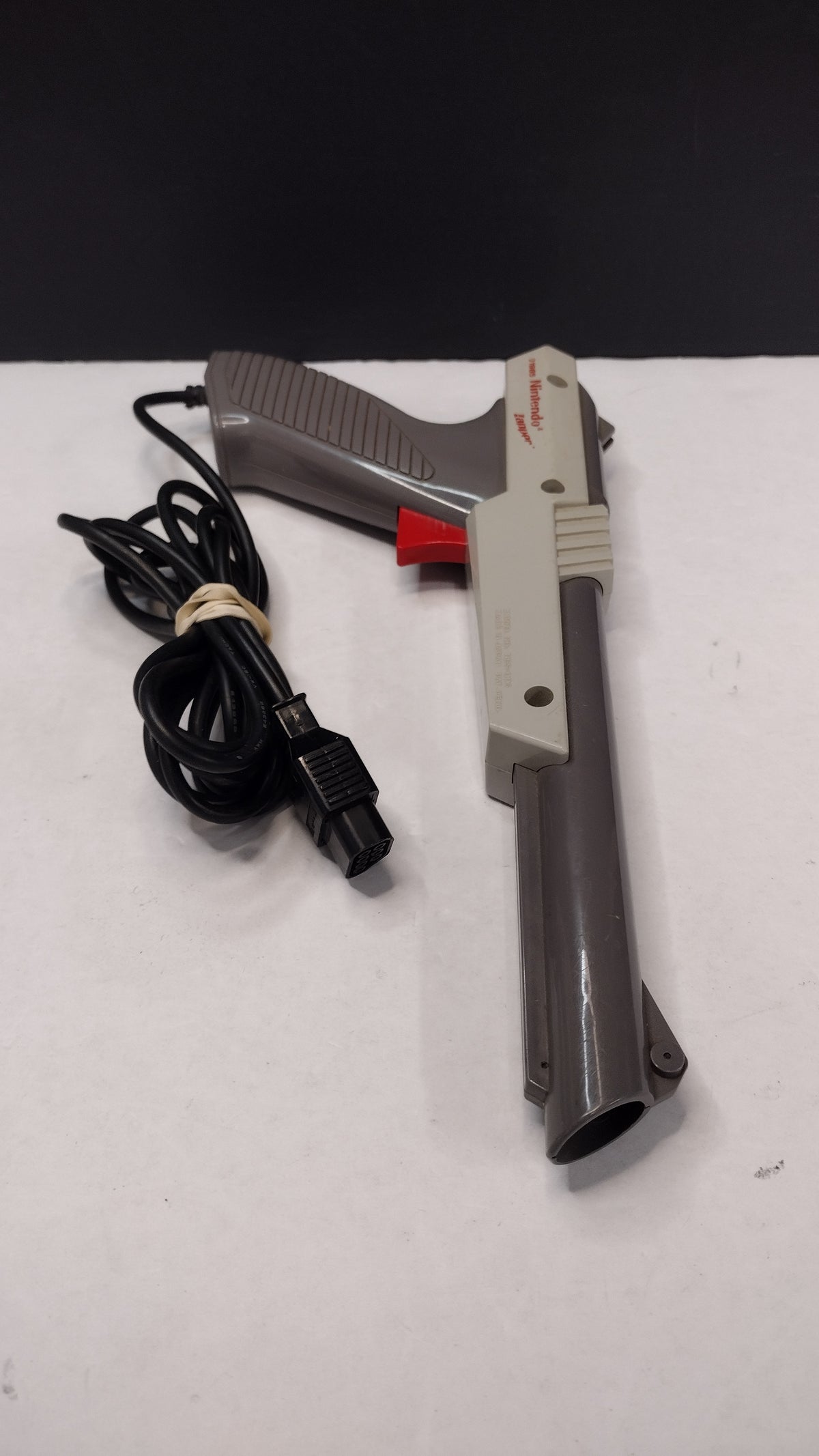 Nintendo NES Zapper Light Gun Gray Controller OEM Original NES-005 - Tested