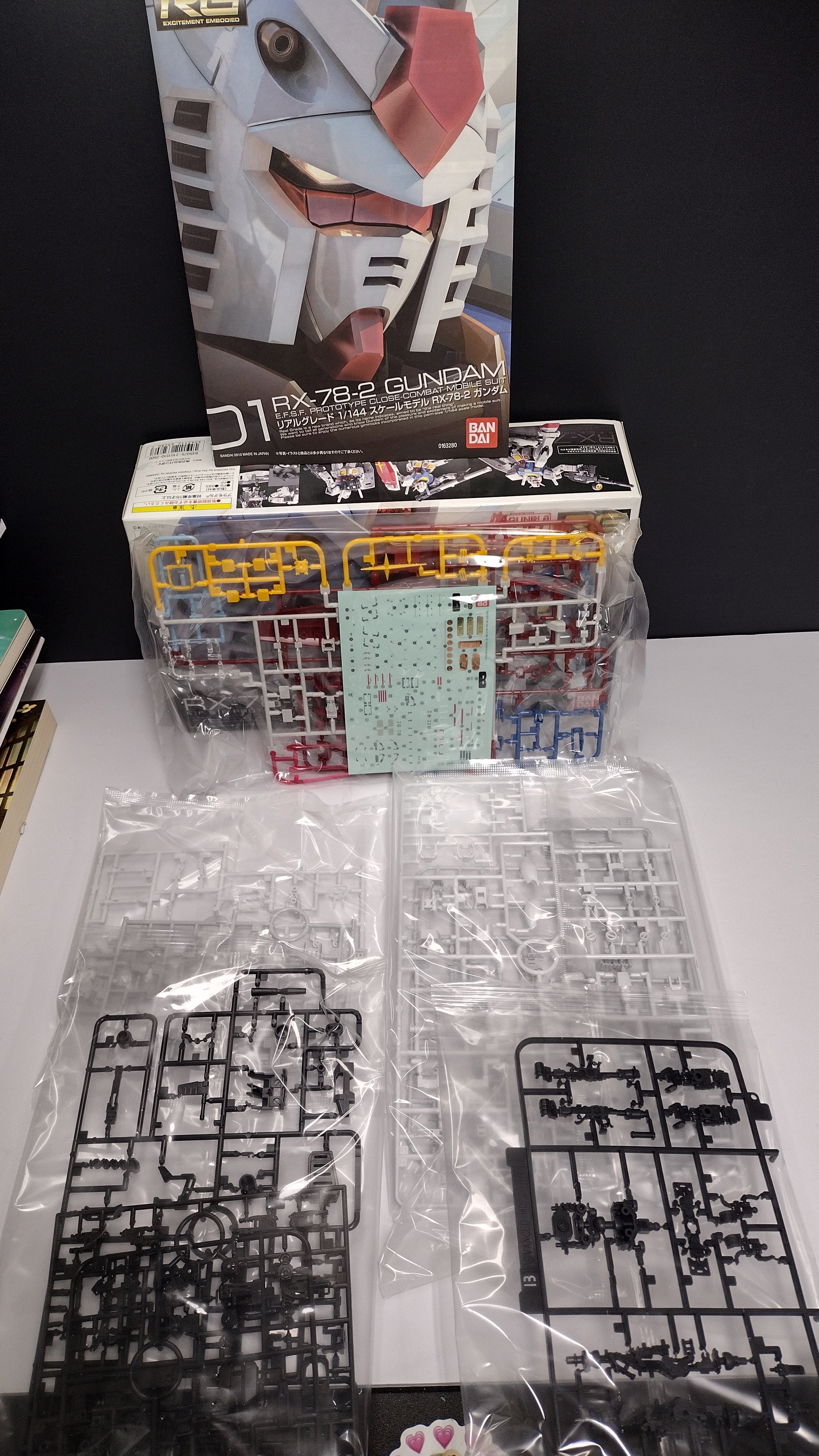 Bandai Spirits Gundam RG 1/144 RX-78-2 – Real Grade Model Kit (Open Box / Sealed Contents)