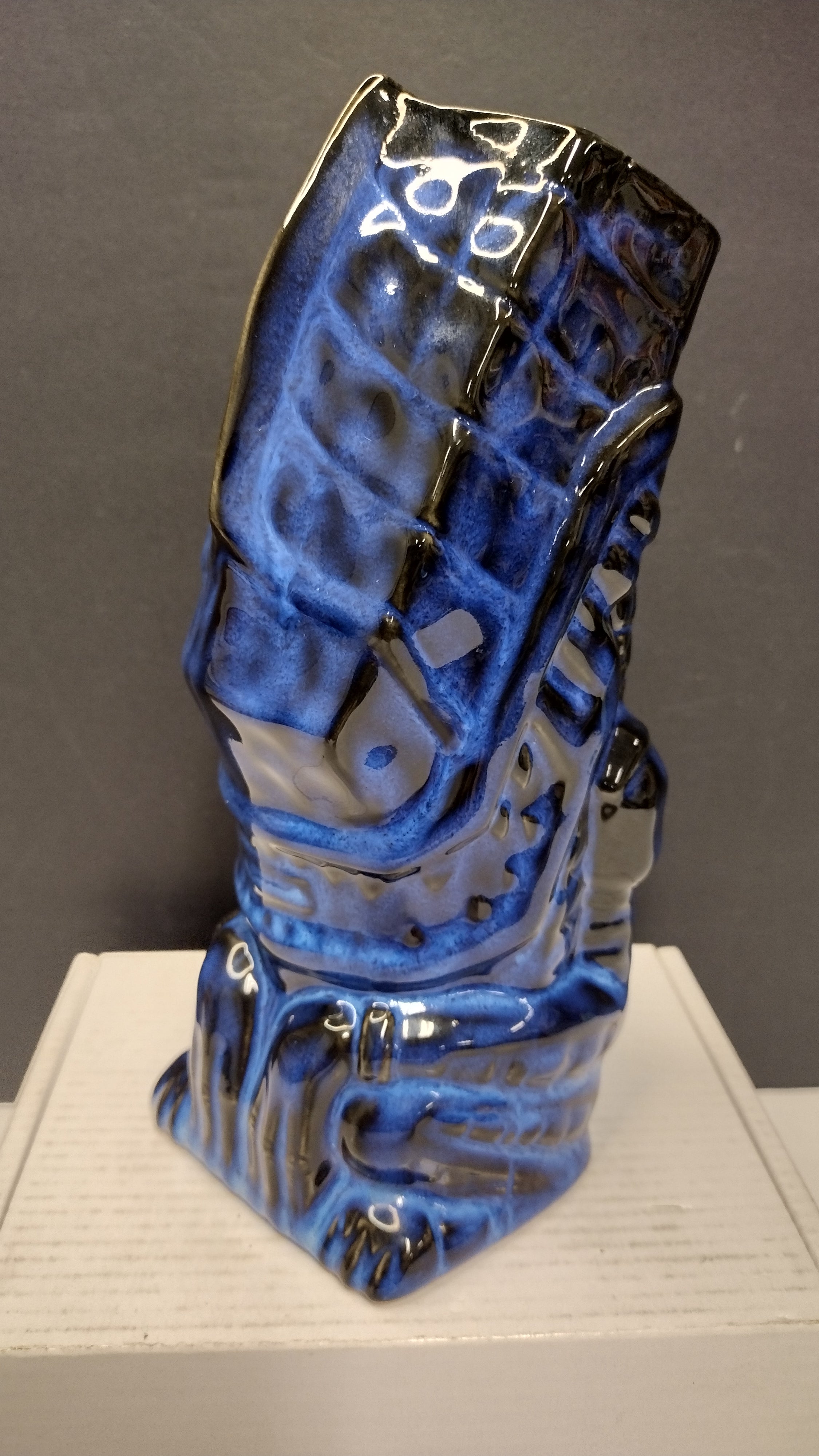 Mondo Tee-Kis Aliens Xenomorph Ceramic Tiki Mug (Blue Glaze Edition - 2017 Release, Unused in Box)