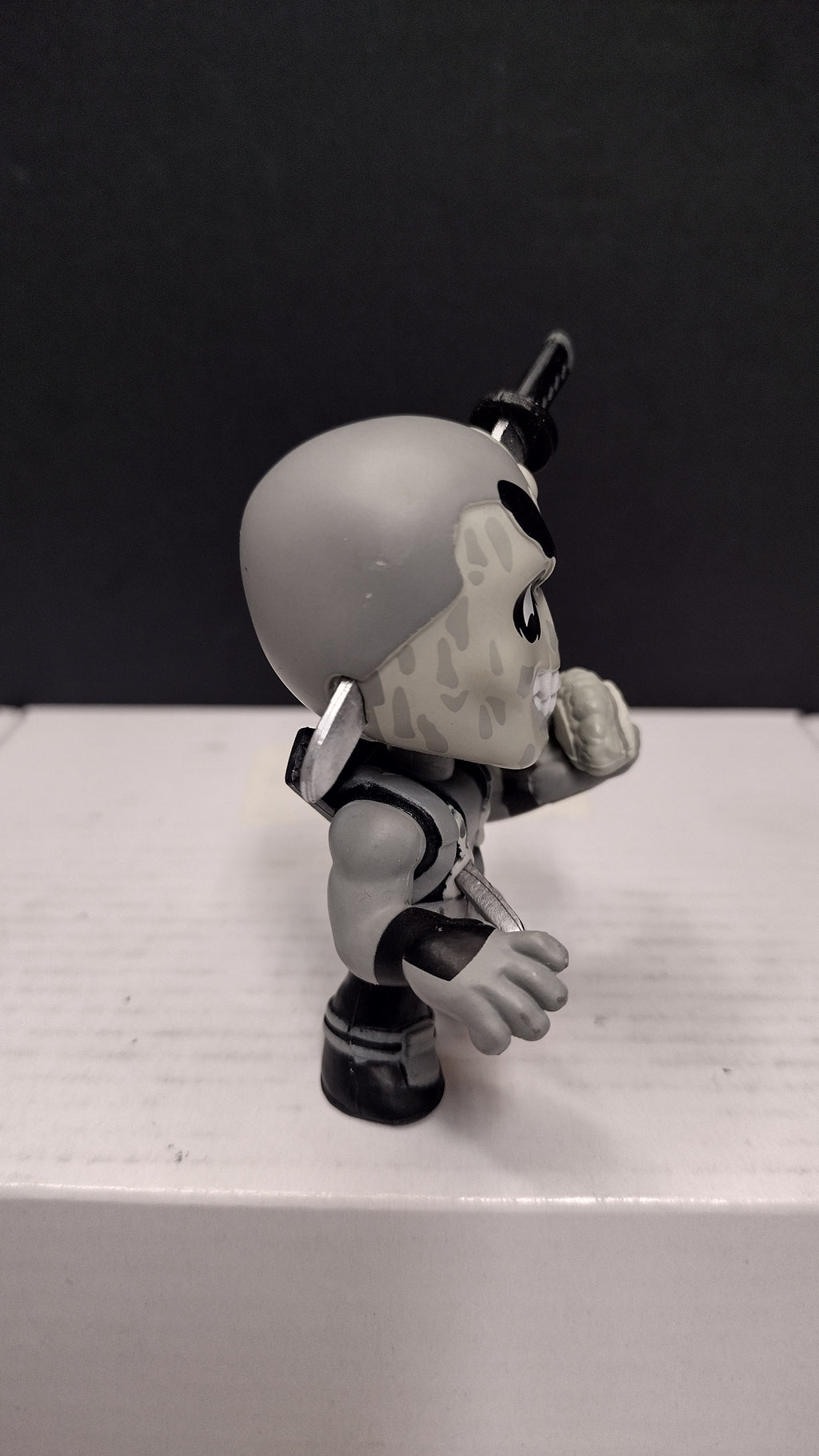 Funko Mystery Minis: Marvel Zombies – Greyscale Zombie Deadpool 2.5" Vinyl Micro Figure • Loose / Rare Variant