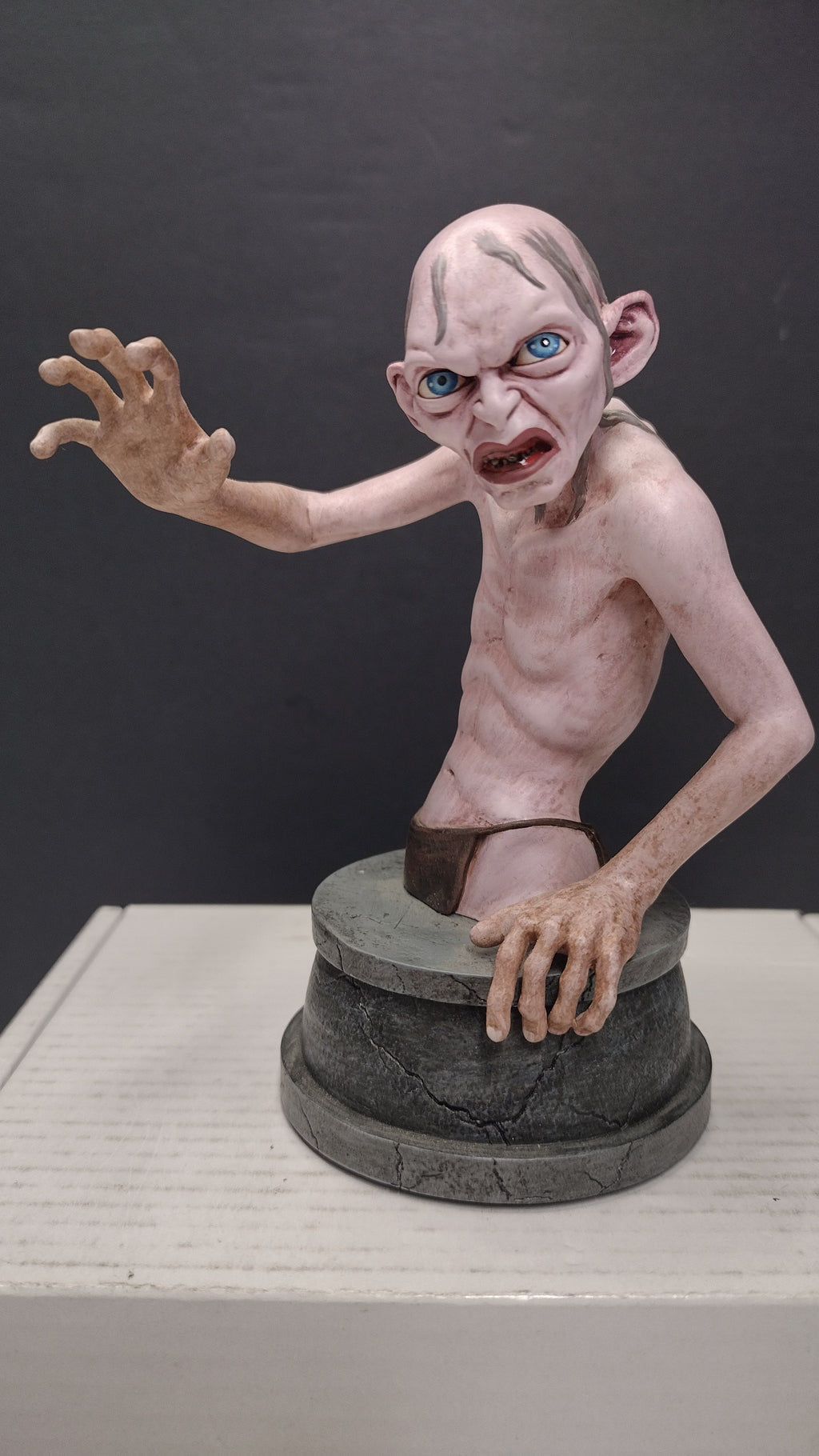 Gentle Giant Lord of the Rings / The Hobbit Gollum Mini-Bust (Limited Edition #260 of 900 - Great Condition)