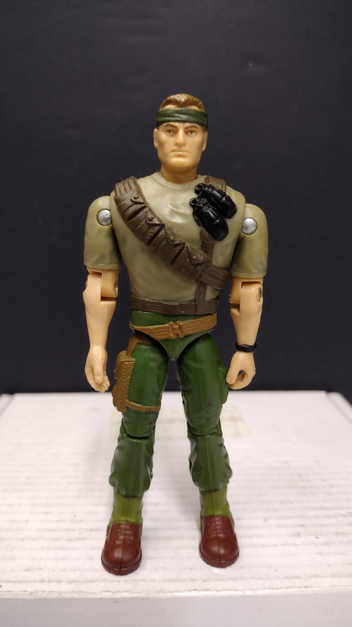 Vintage 1994 G.I. Joe: Sgt Savage  4" Action Figure Hasbro
