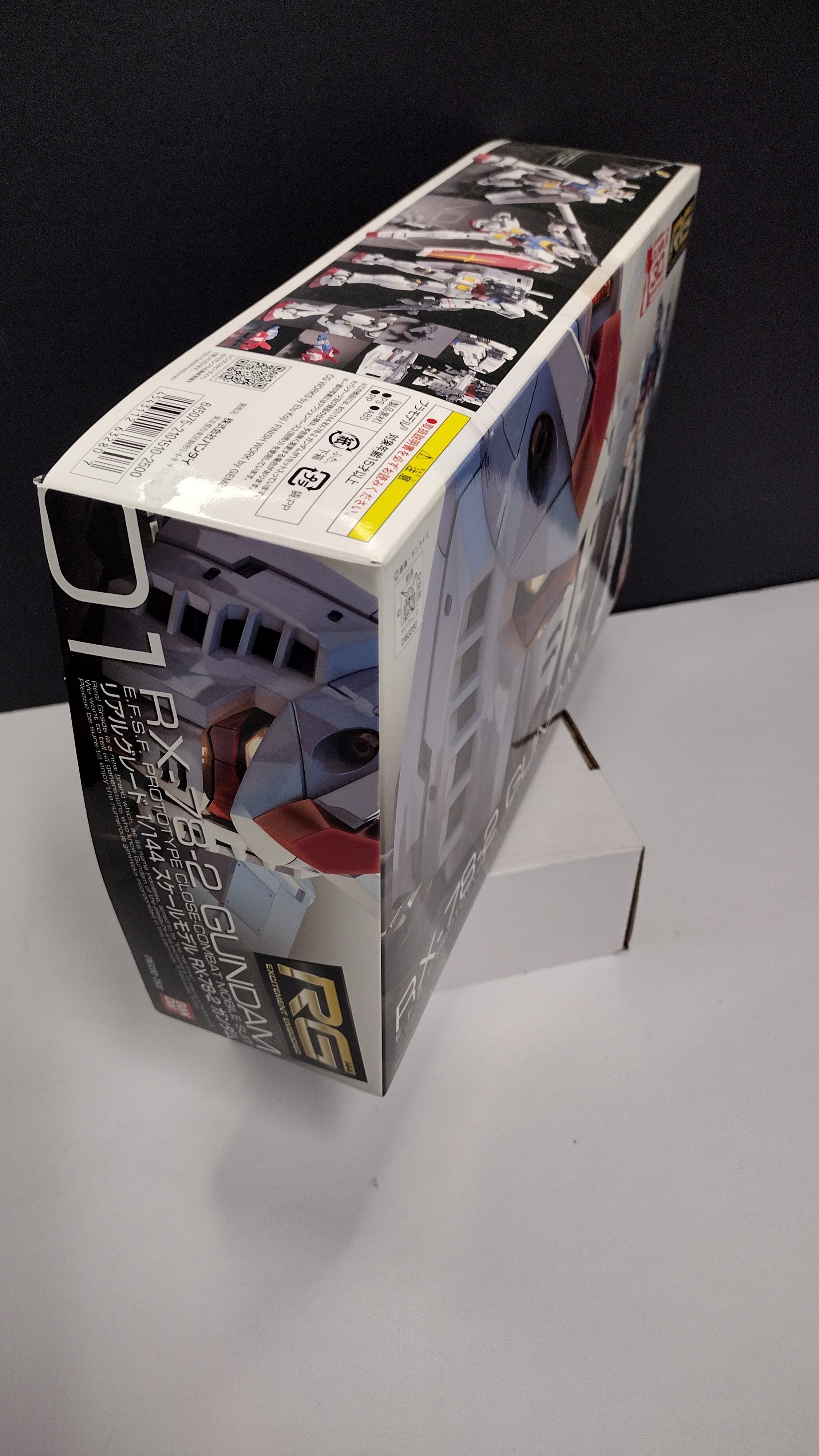 Bandai Spirits Gundam RG 1/144 RX-78-2 – Real Grade Model Kit (Open Box / Sealed Contents)