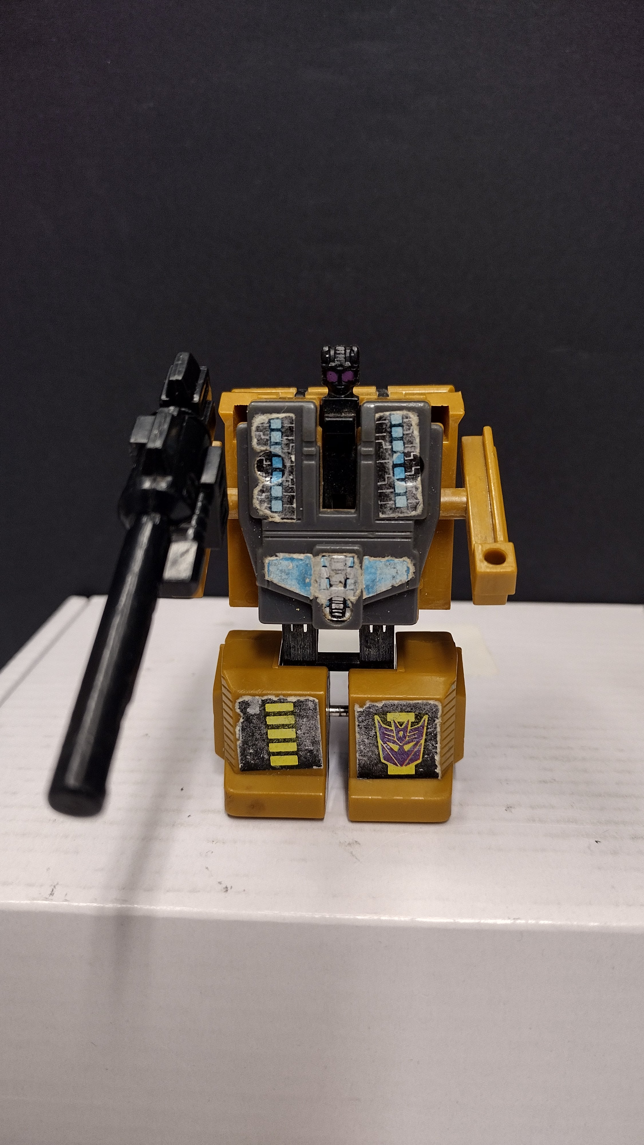 Vintage 1986 G1 Transformers: Combaticon Swindle Action Figure – Loose with Large Scatter Blaster Weapon (Decepticon Bruticus Team)
