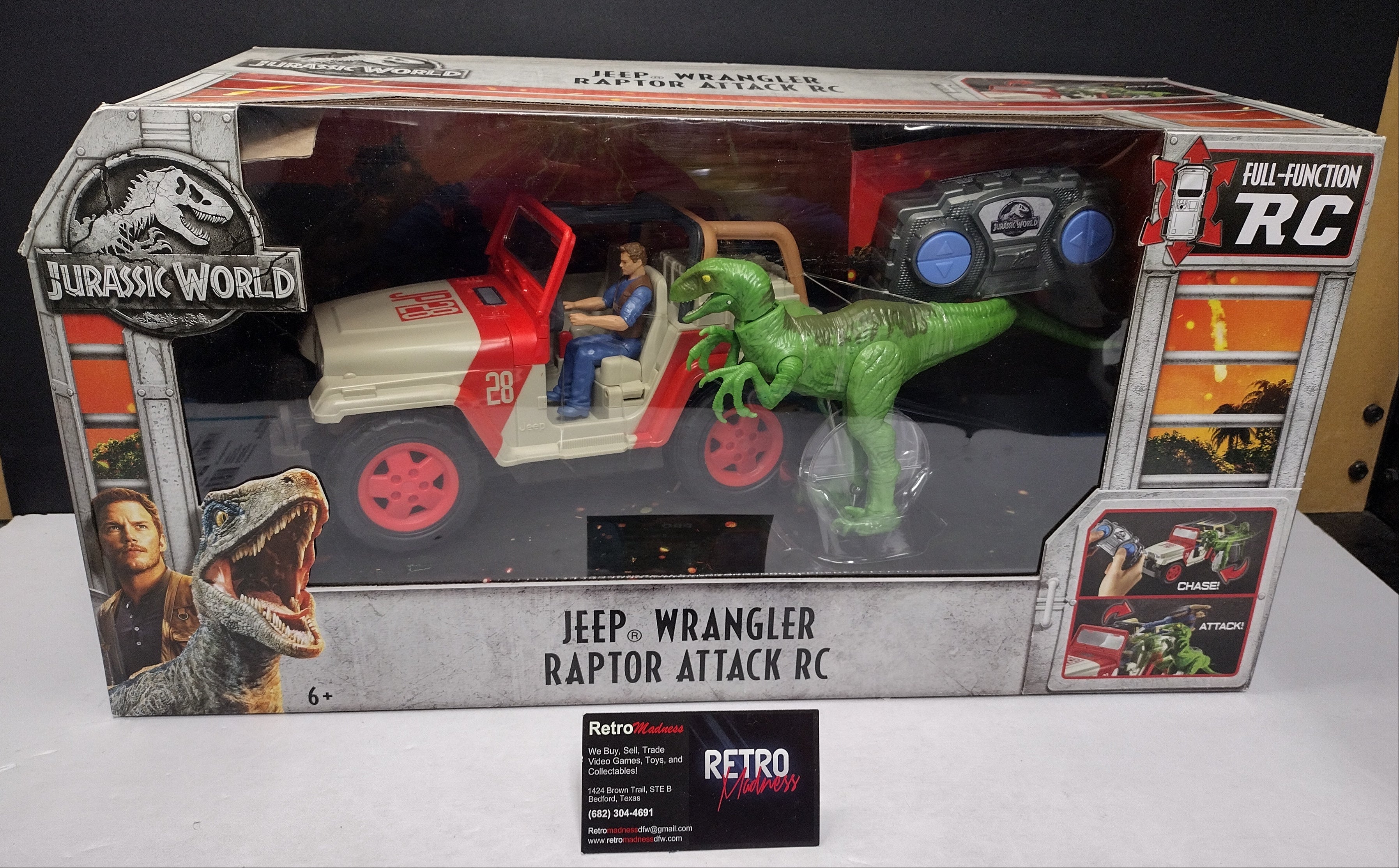 Mattel Jurassic World Jeep Wrangler Raptor Attack RC Vehicle Set FNH12 (Brand New & Factory Sealed - Minor Box Wear)
