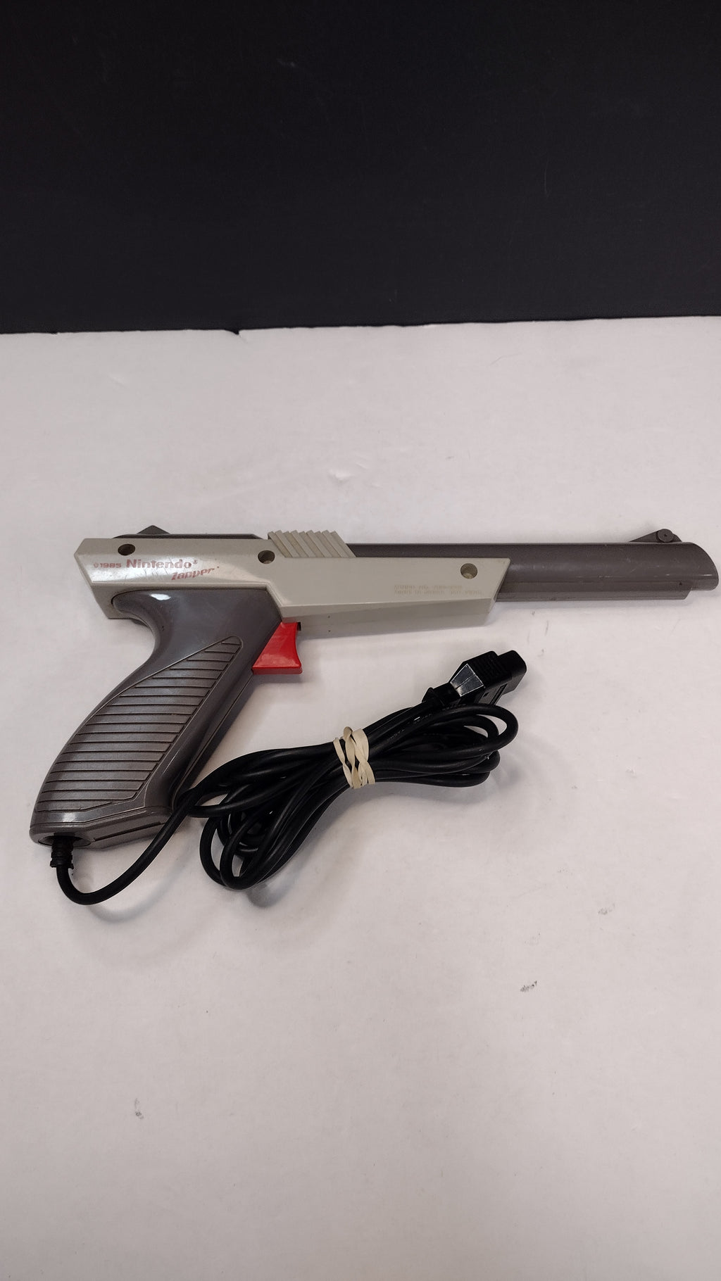 Nintendo NES Zapper Light Gun Gray Controller OEM Original NES-005 - Tested