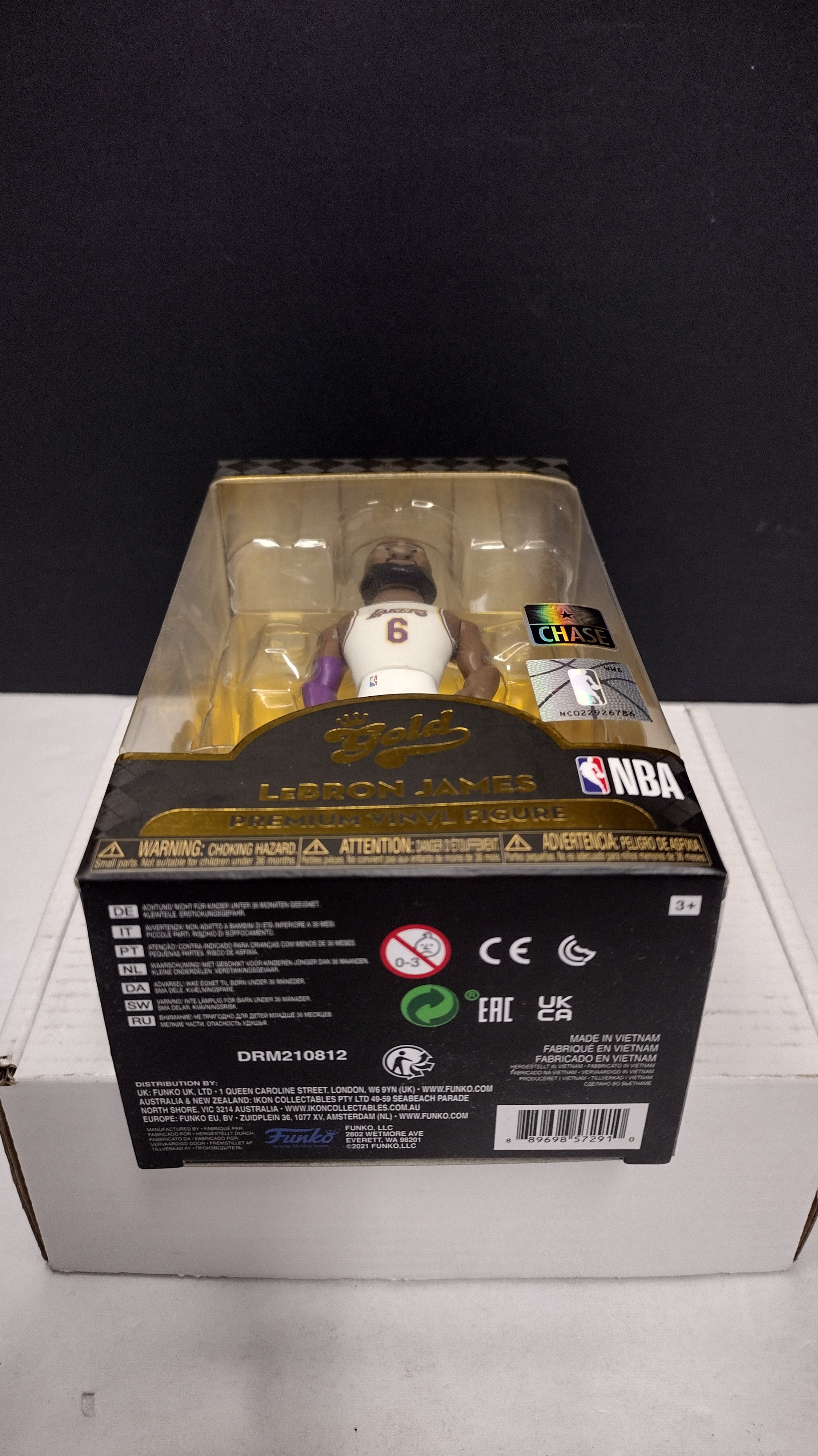 Funko GOLD LeBron James Los Angeles Lakers CHASE Variant Premium Vinyl Figure NIB