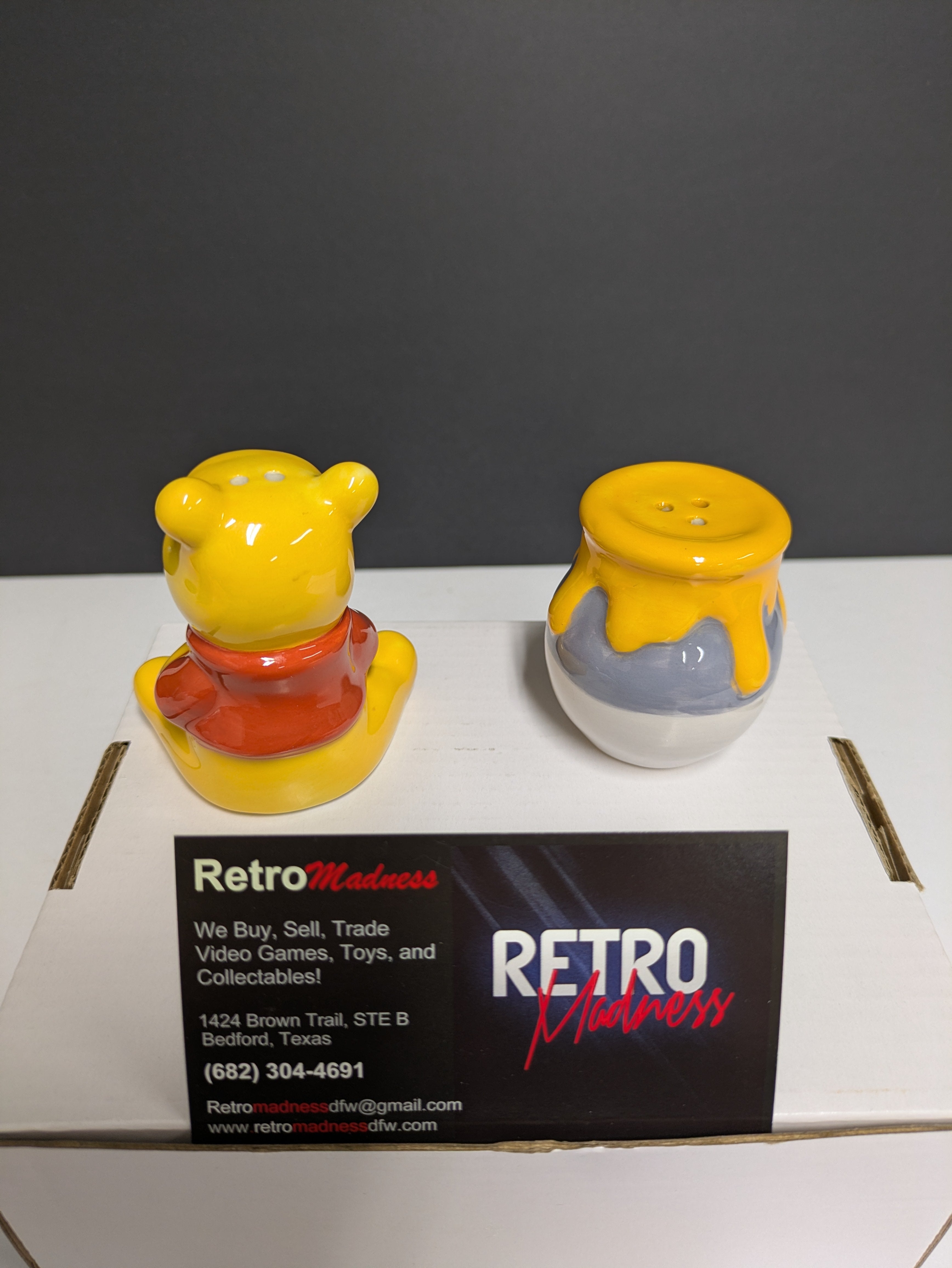 Disney Winnie the Pooh Salt and Pepper Shakers