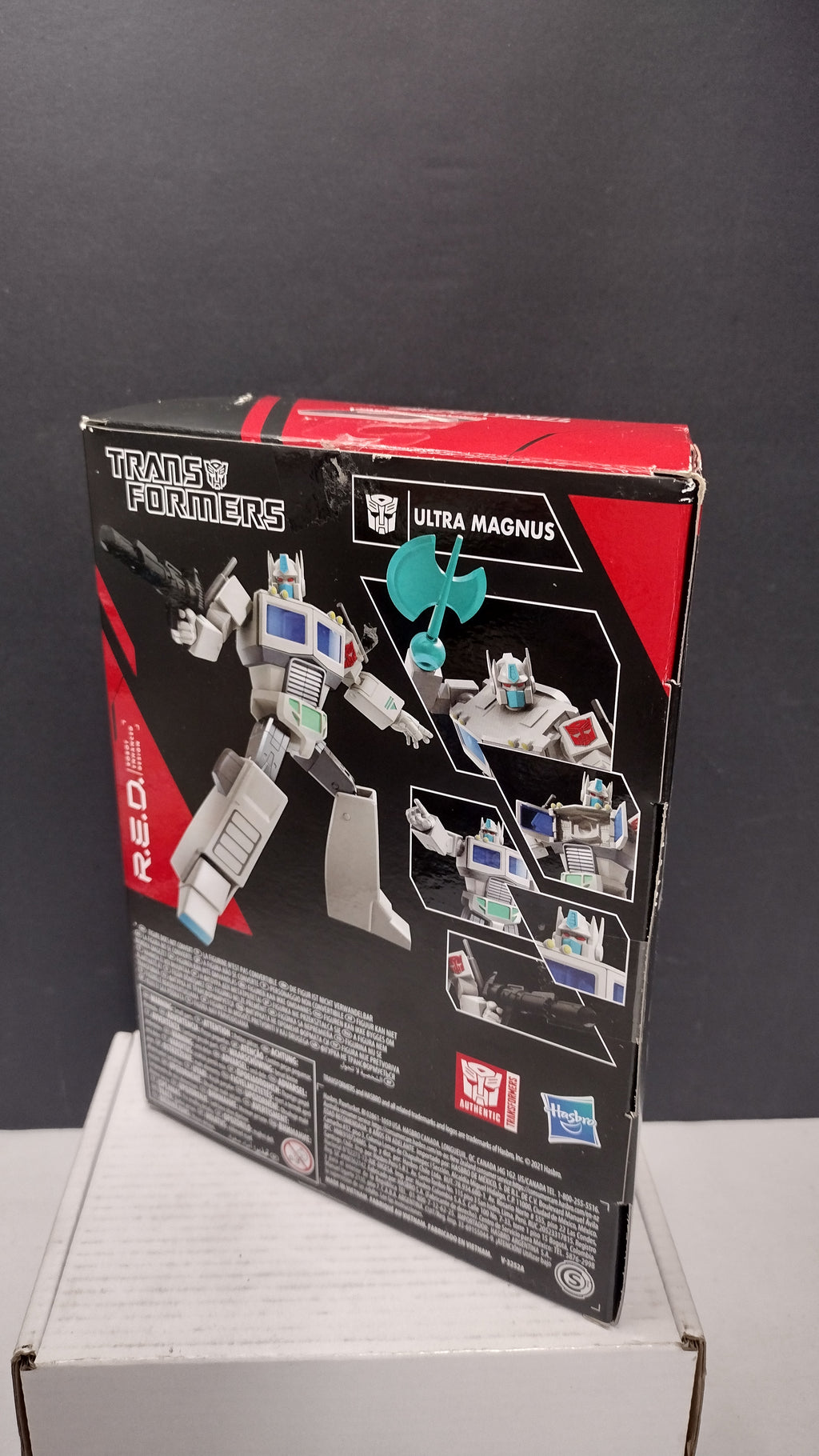 2021 Transformers R.E.D. Series Ultra Magnus 6" Figure (Open Box / Complete)