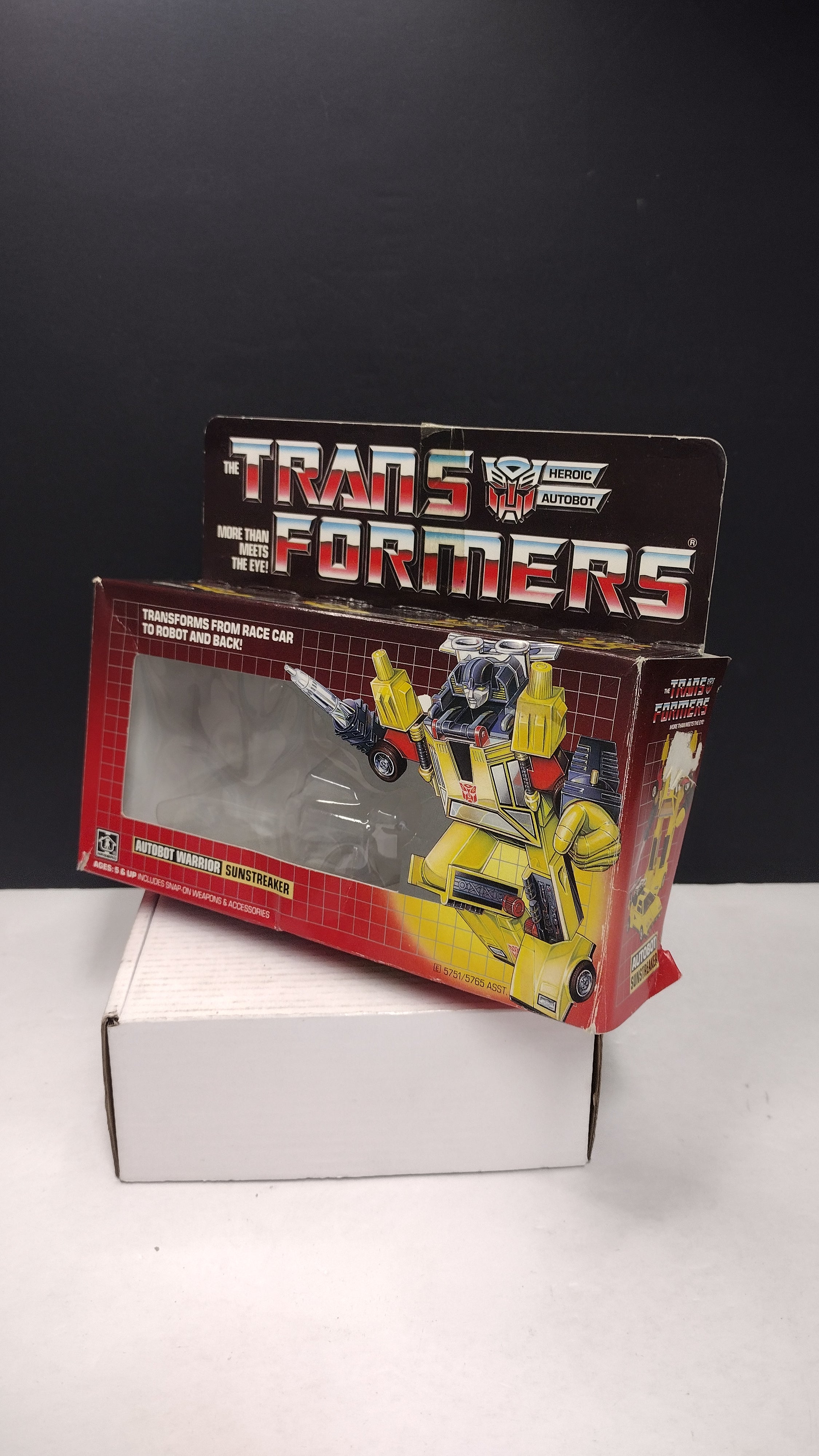 1984 Vintage Original G1 Transformers Sunstreaker Box with Reissue Inner Bubble (Hasbro - Packaging Only / Box Heavy Wear)