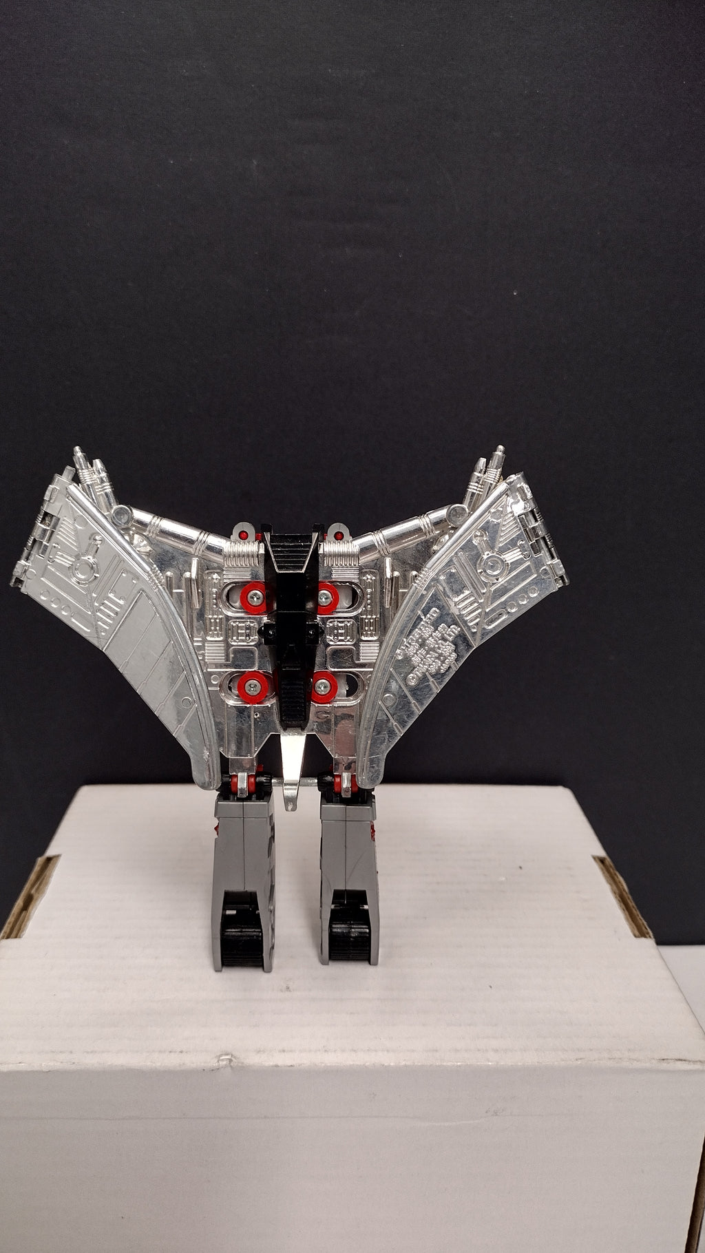 Vintage G1 Transformers: Swoop – Hasbro/Takara 1985 (Missing Head/For Parts)